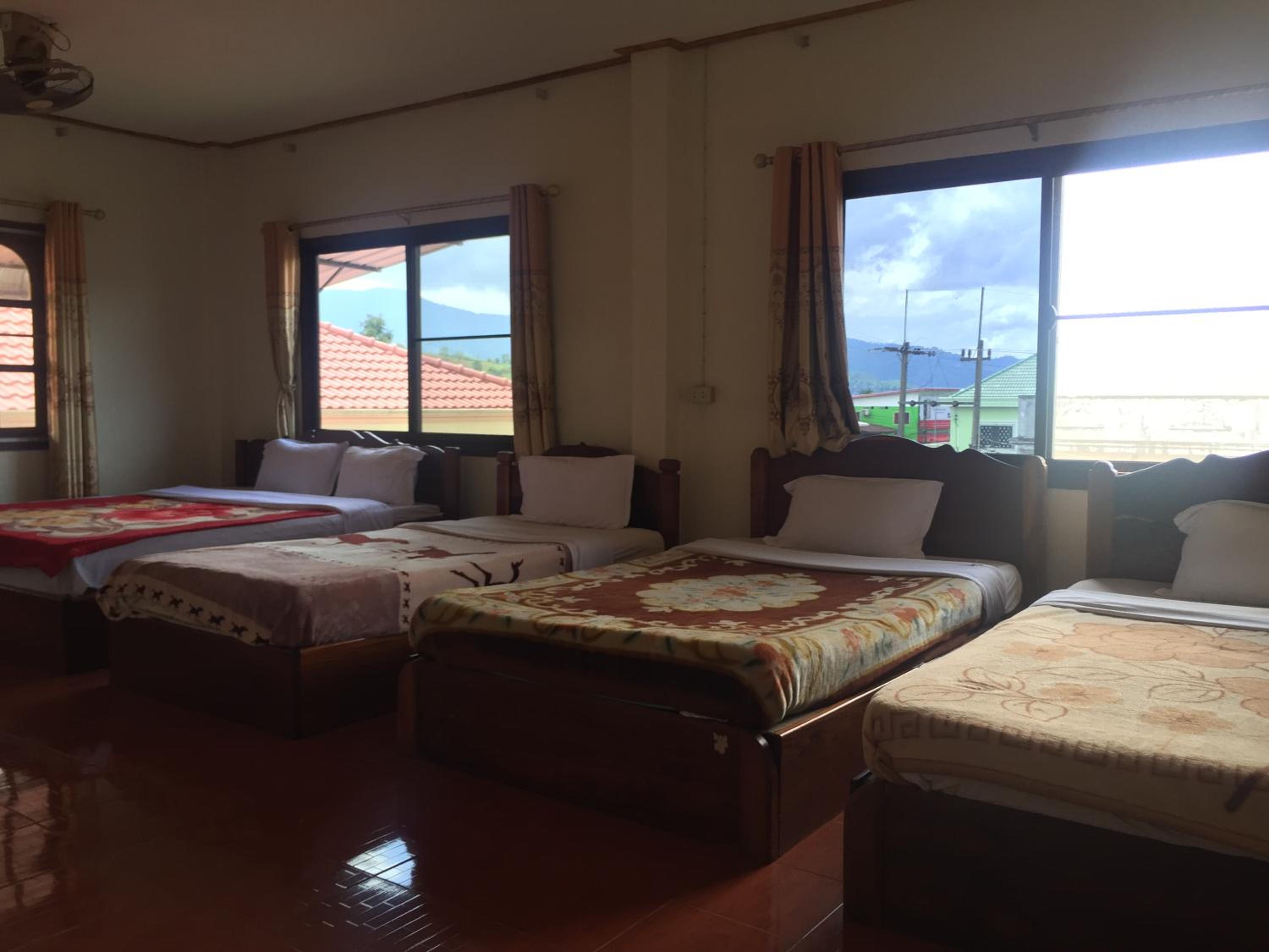 Deluxe Quadruple Room photo 1