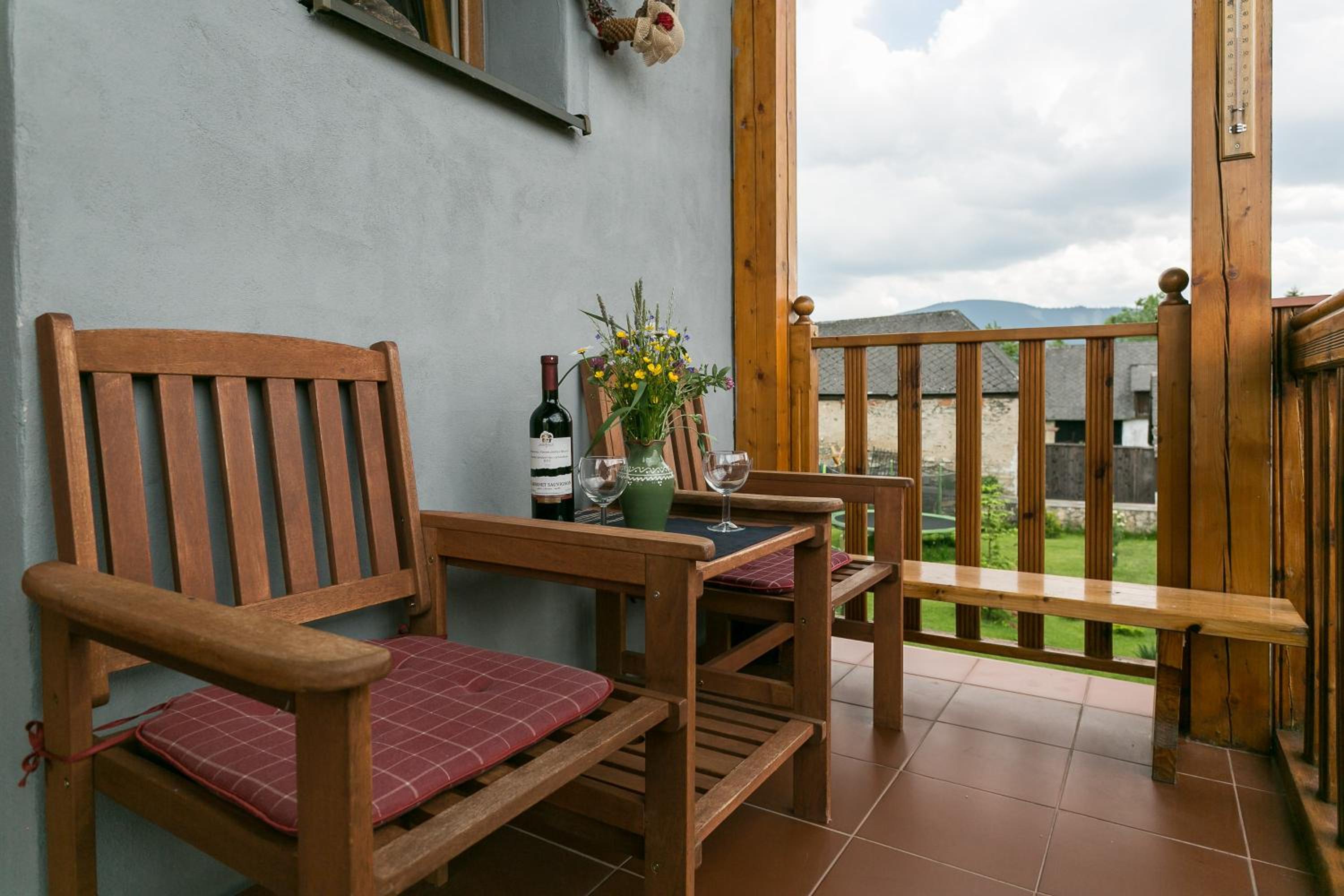 Two-Bedroom Apartment with Balcony - Photo 7