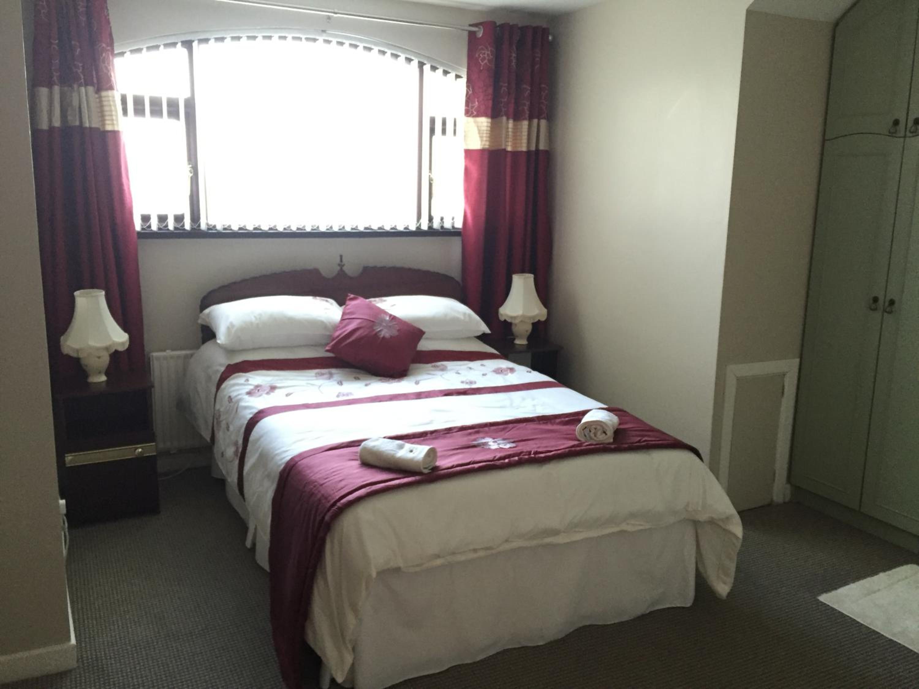 Double Room with Private Bathroom photo 2