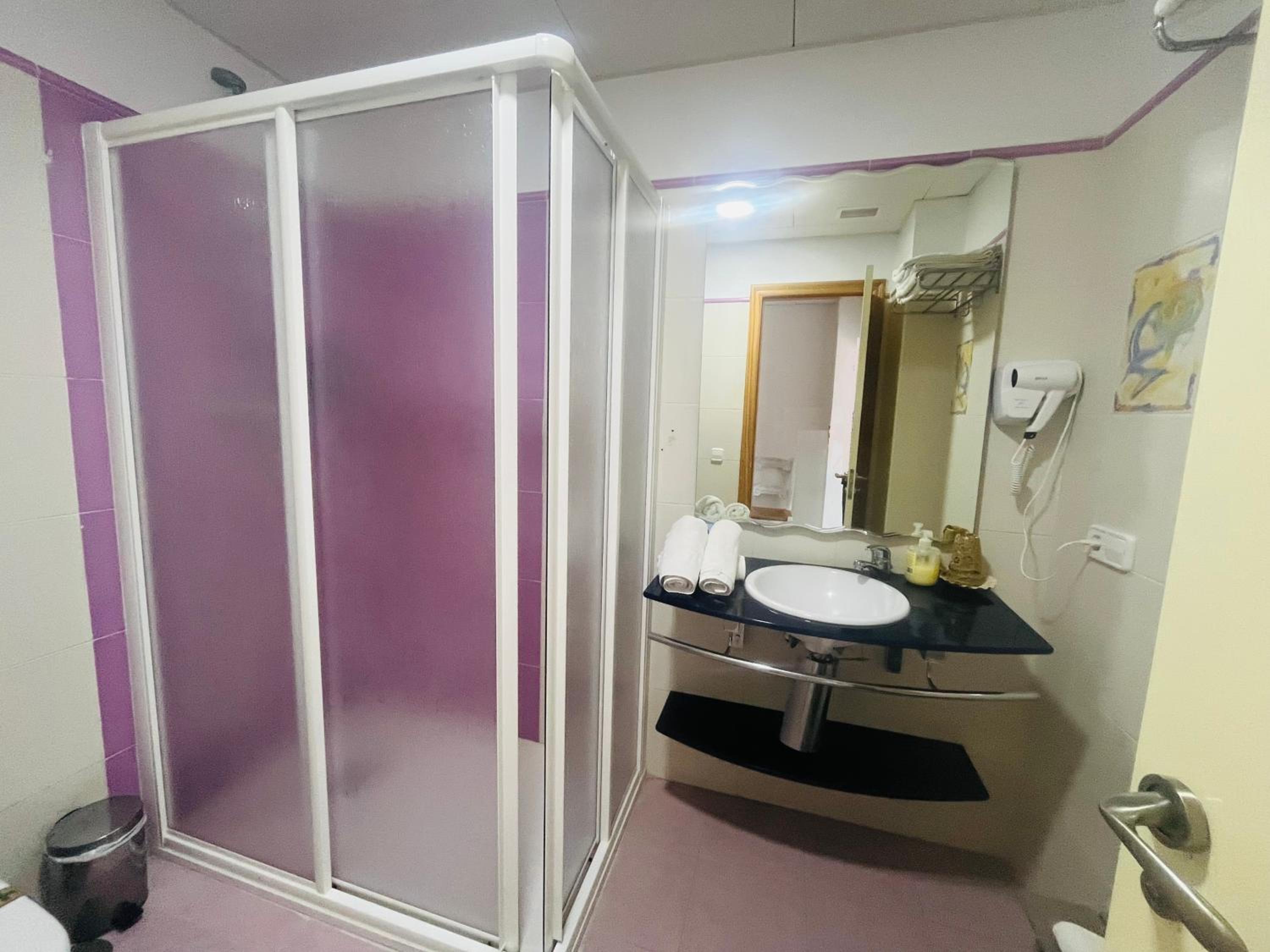 Standard Triple Room photo 3