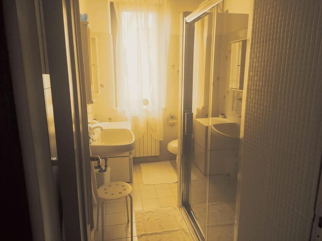 Quadruple Room with Private Bathroom photo 2
