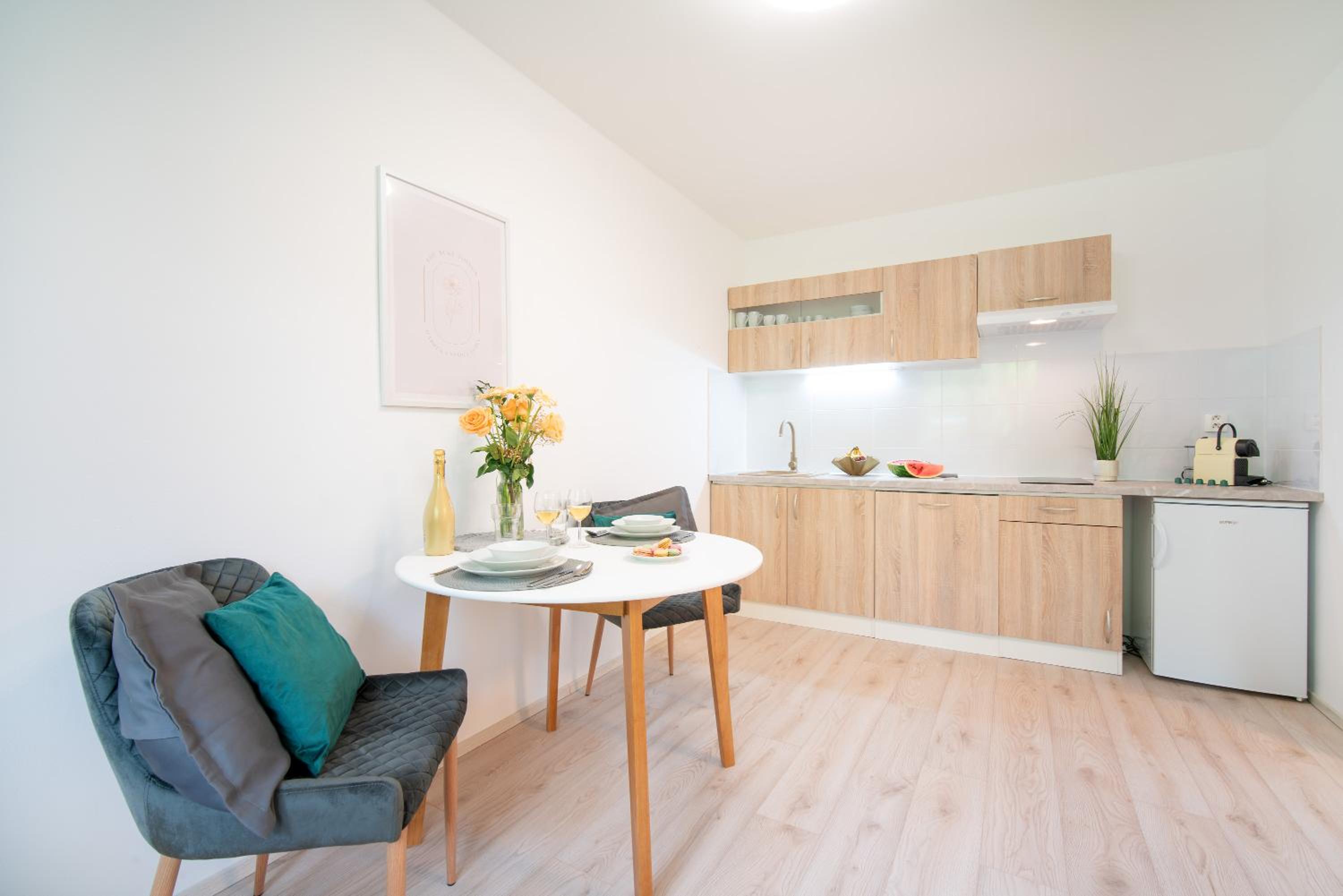 Studio Apartment with One Double Bed photo 1