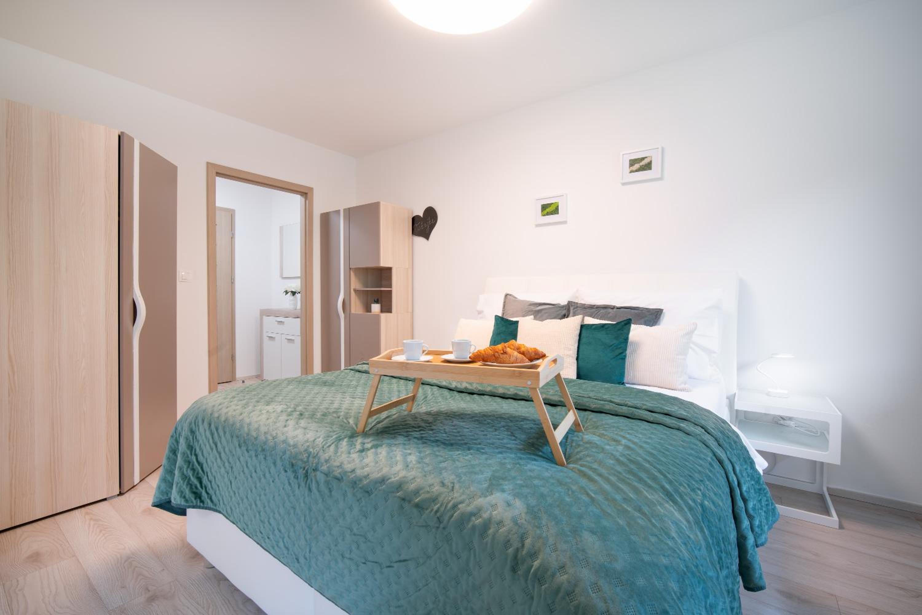 Studio Apartment with One Double Bed photo 3