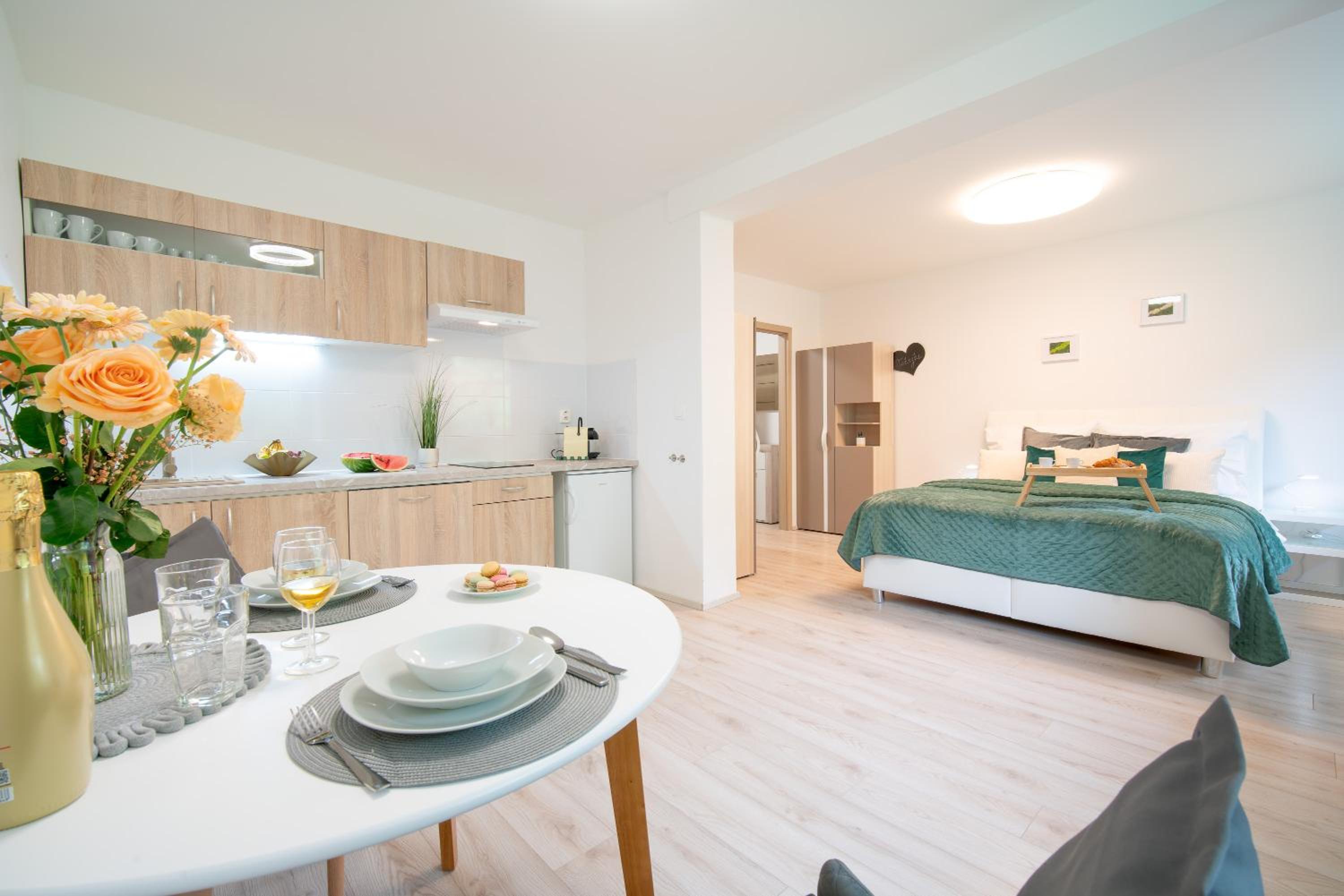 Studio Apartment with One Double Bed photo 2