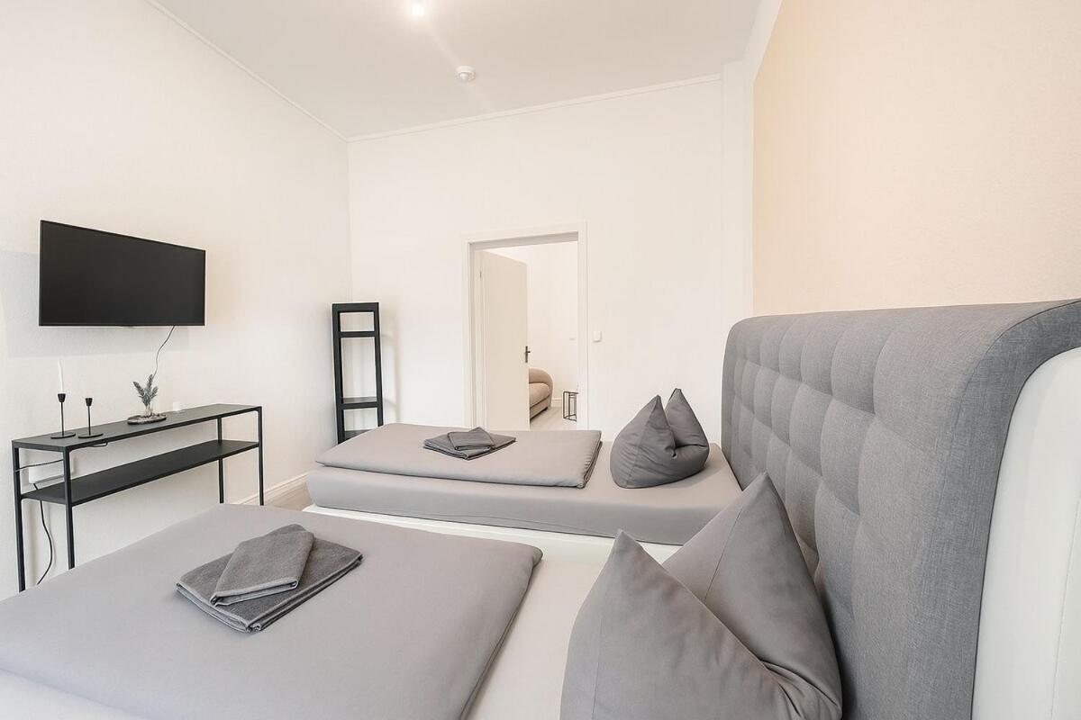 Three-Bedroom Apartment photo 1