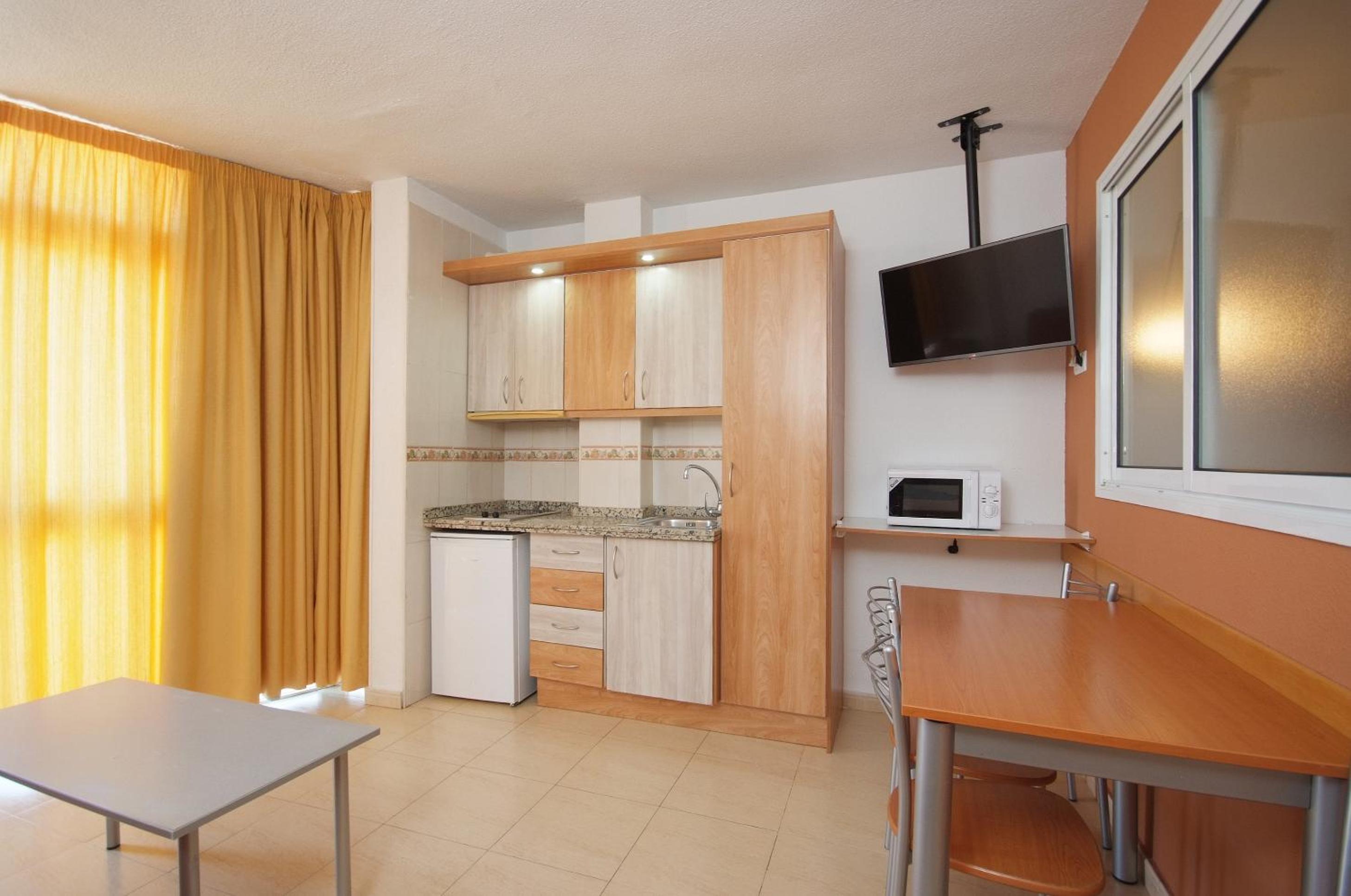 Apartment (4 Adults) - Photo 5