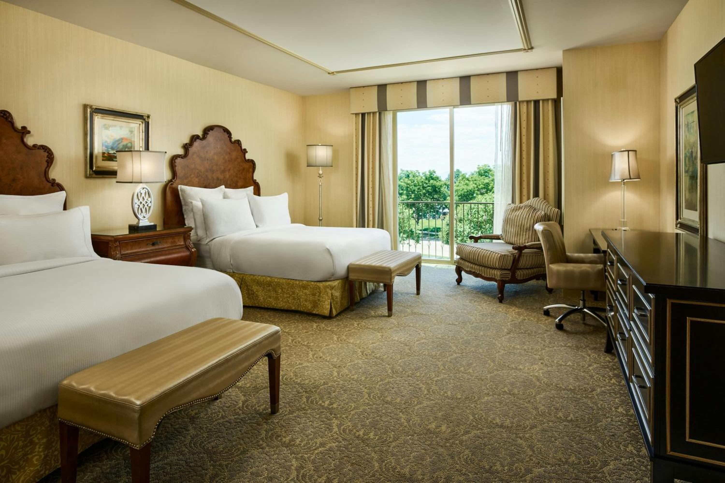 Standard Queen Room with Two Queen Beds