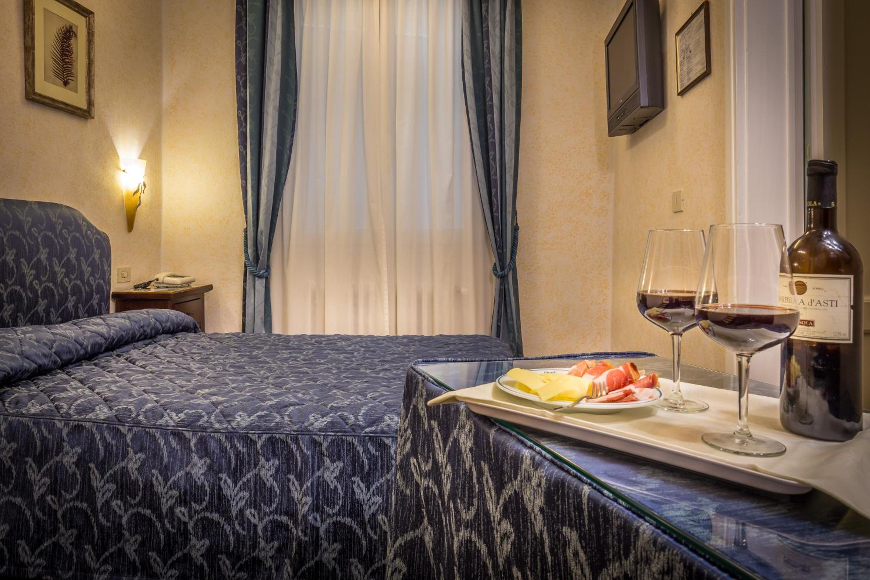 Small Basic Double Room