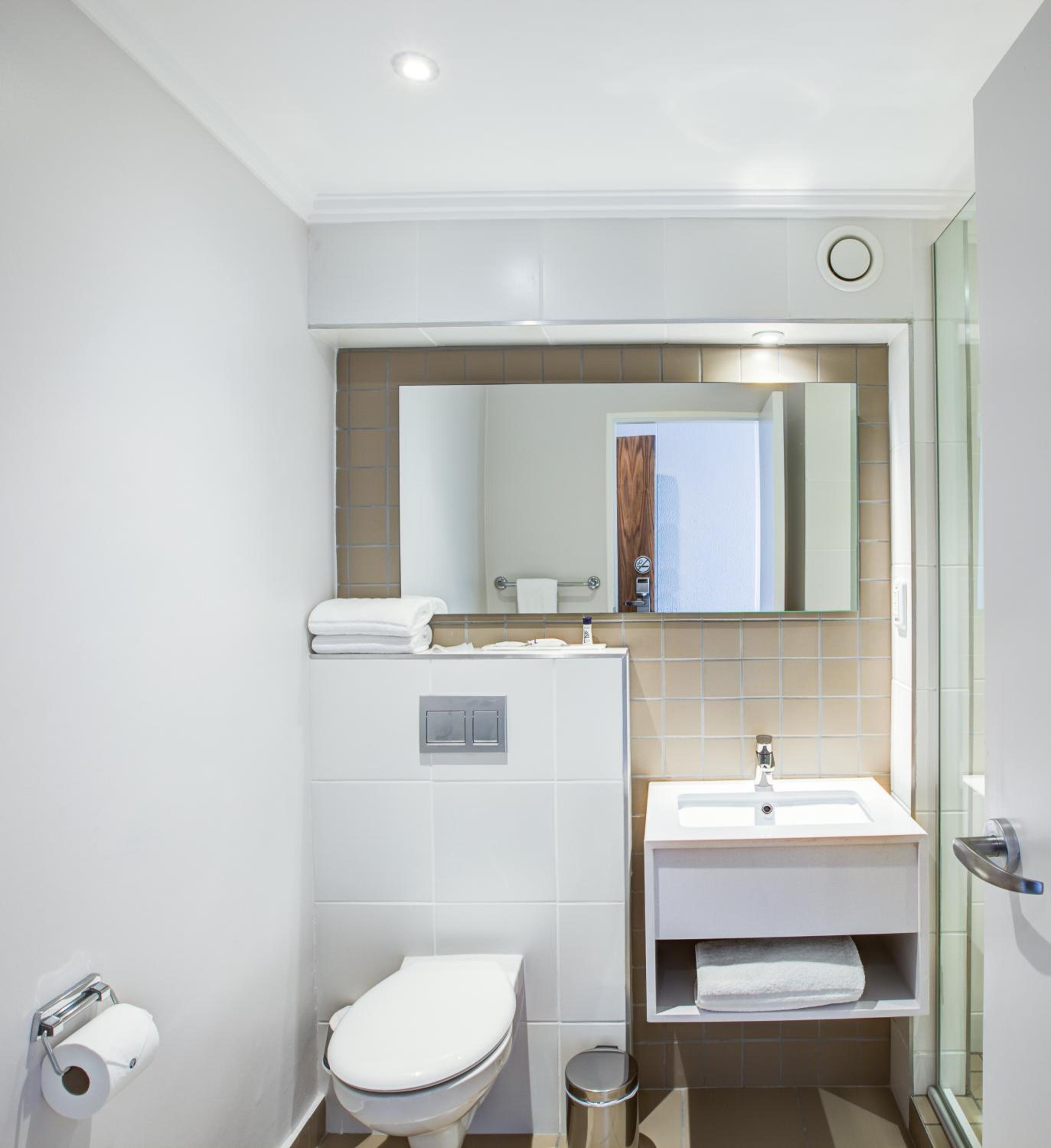 Double Room - Disability Access photo 2