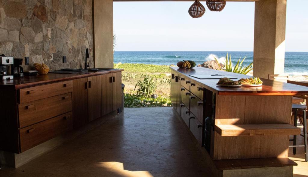 Villa with Sea View - Photo 13
