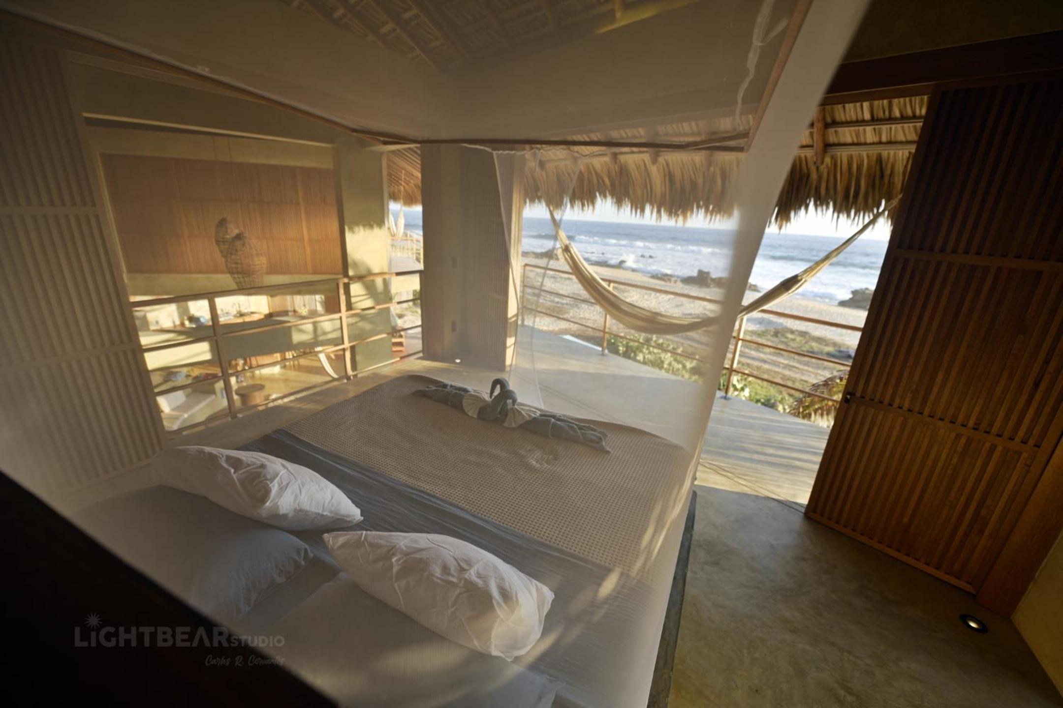 Villa with Sea View - Photo 27