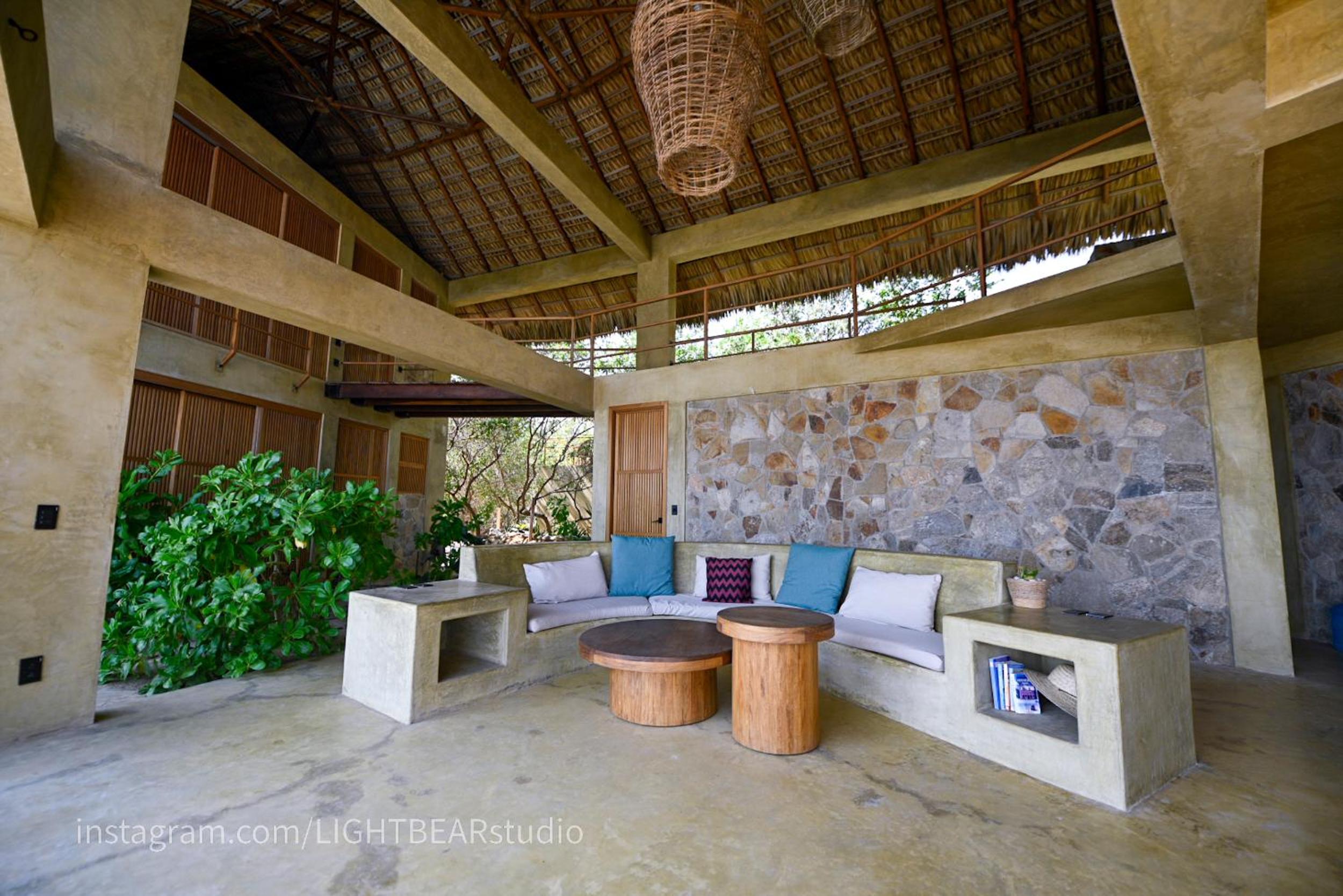 Villa with Sea View - Photo 18