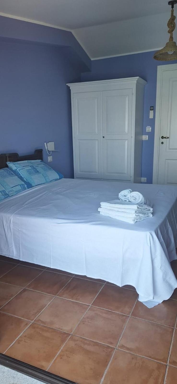 Superior Triple Room with Sea View photo 3