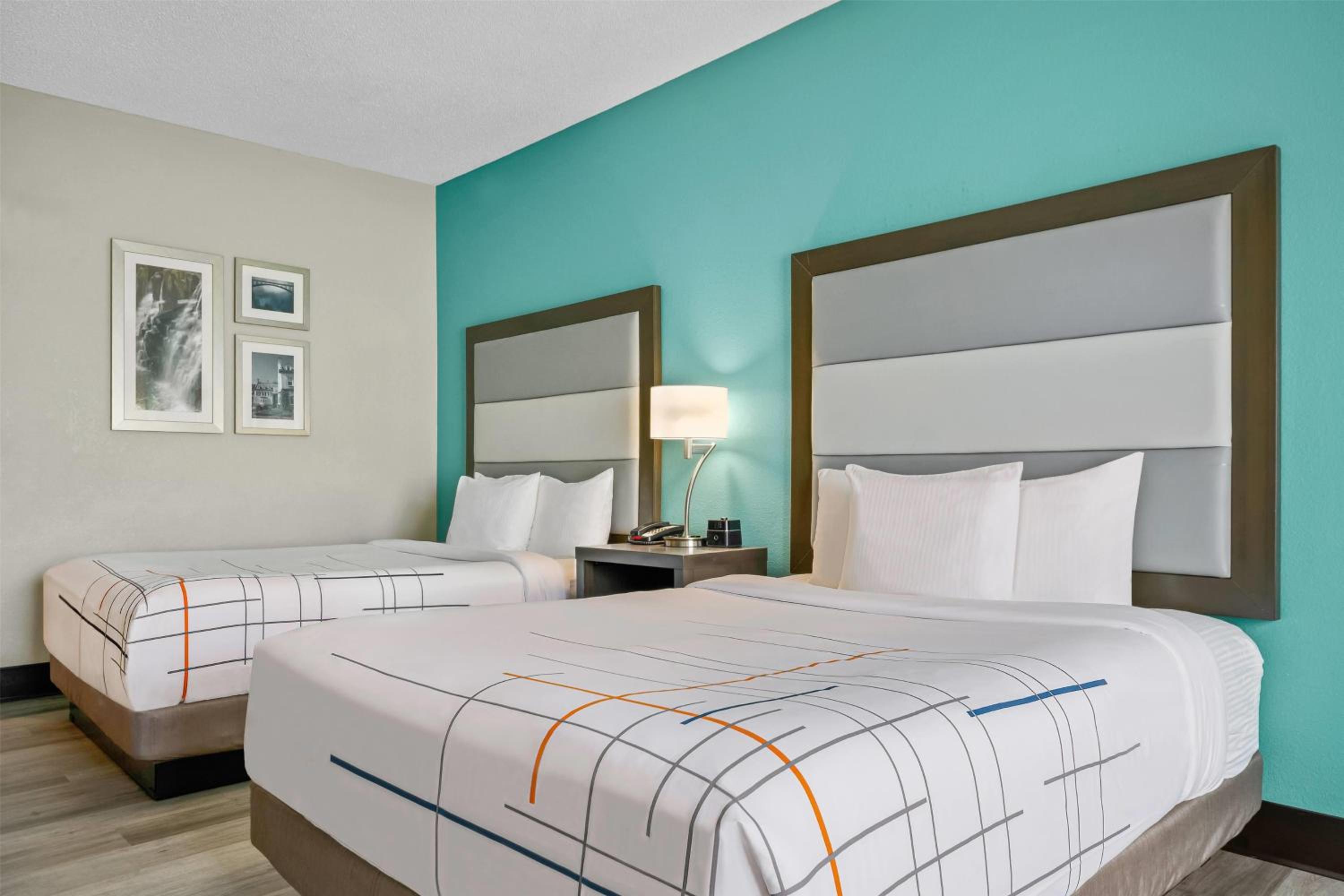 Queen Room with Two Queen Beds - Mobility/Hearing Accessible - Non-Smoking - Photo 1