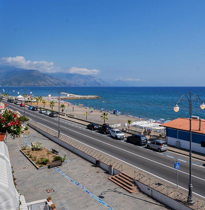 Two-Bedroom Apartment with Sea View photo 2