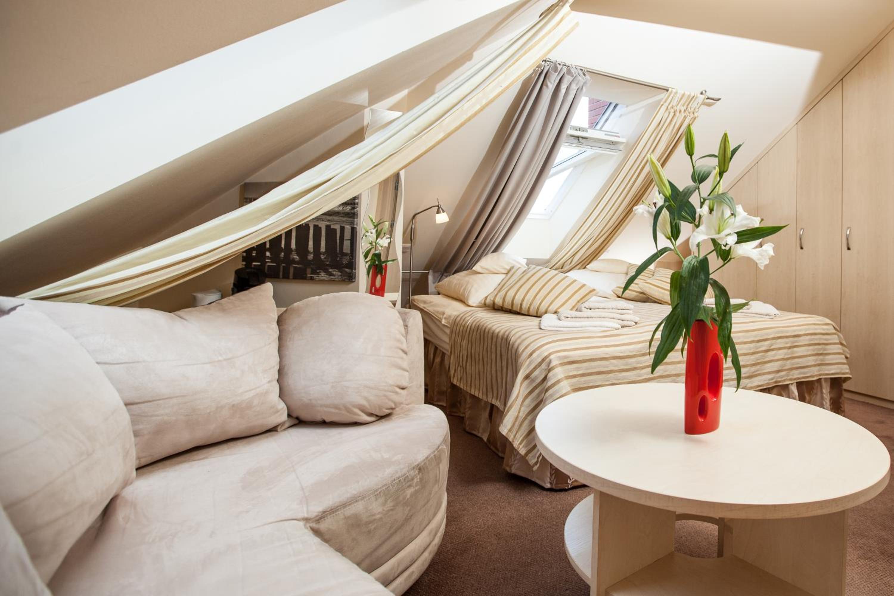 Small Double Room photo 1