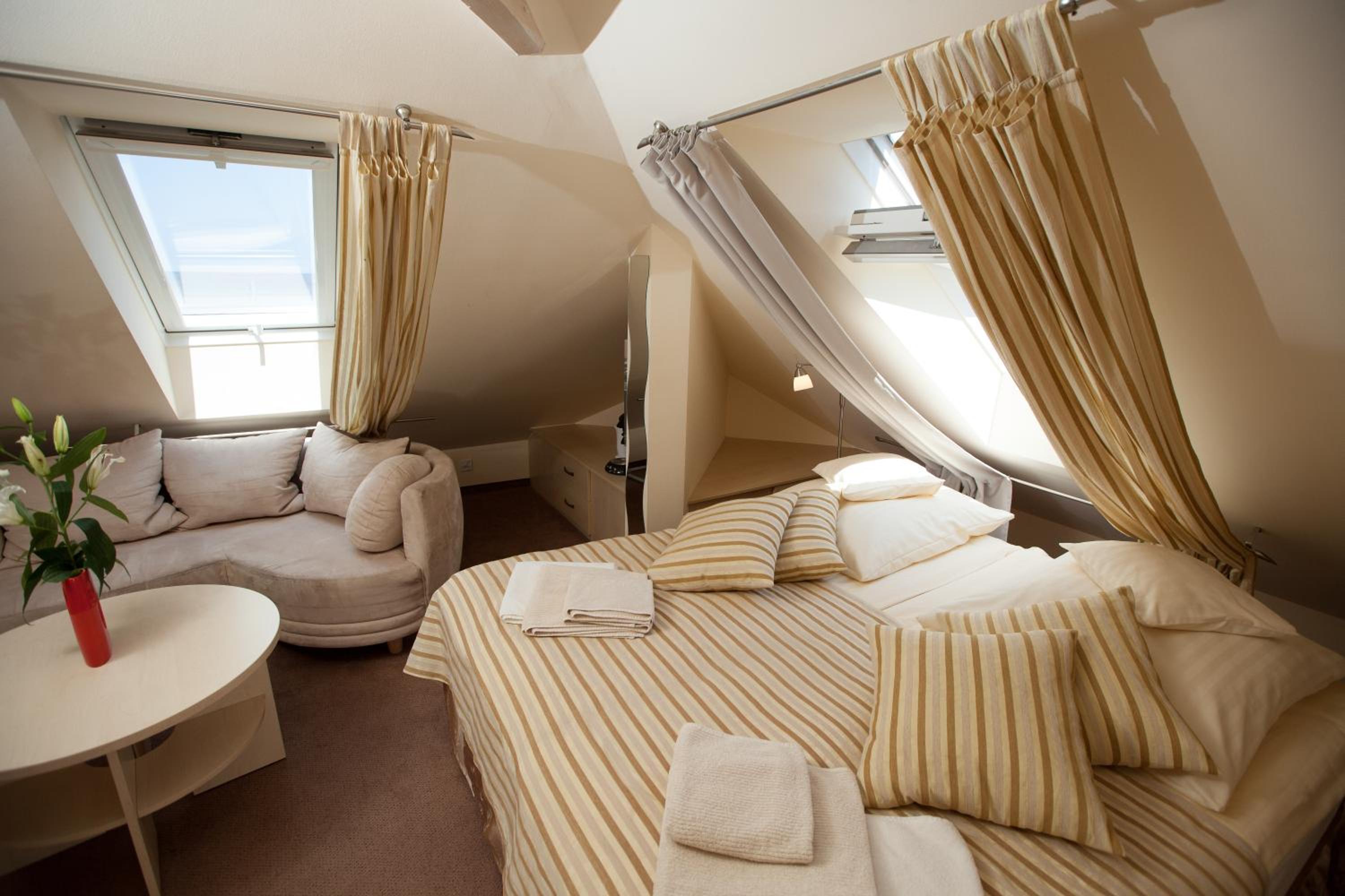 Small Double Room photo 2