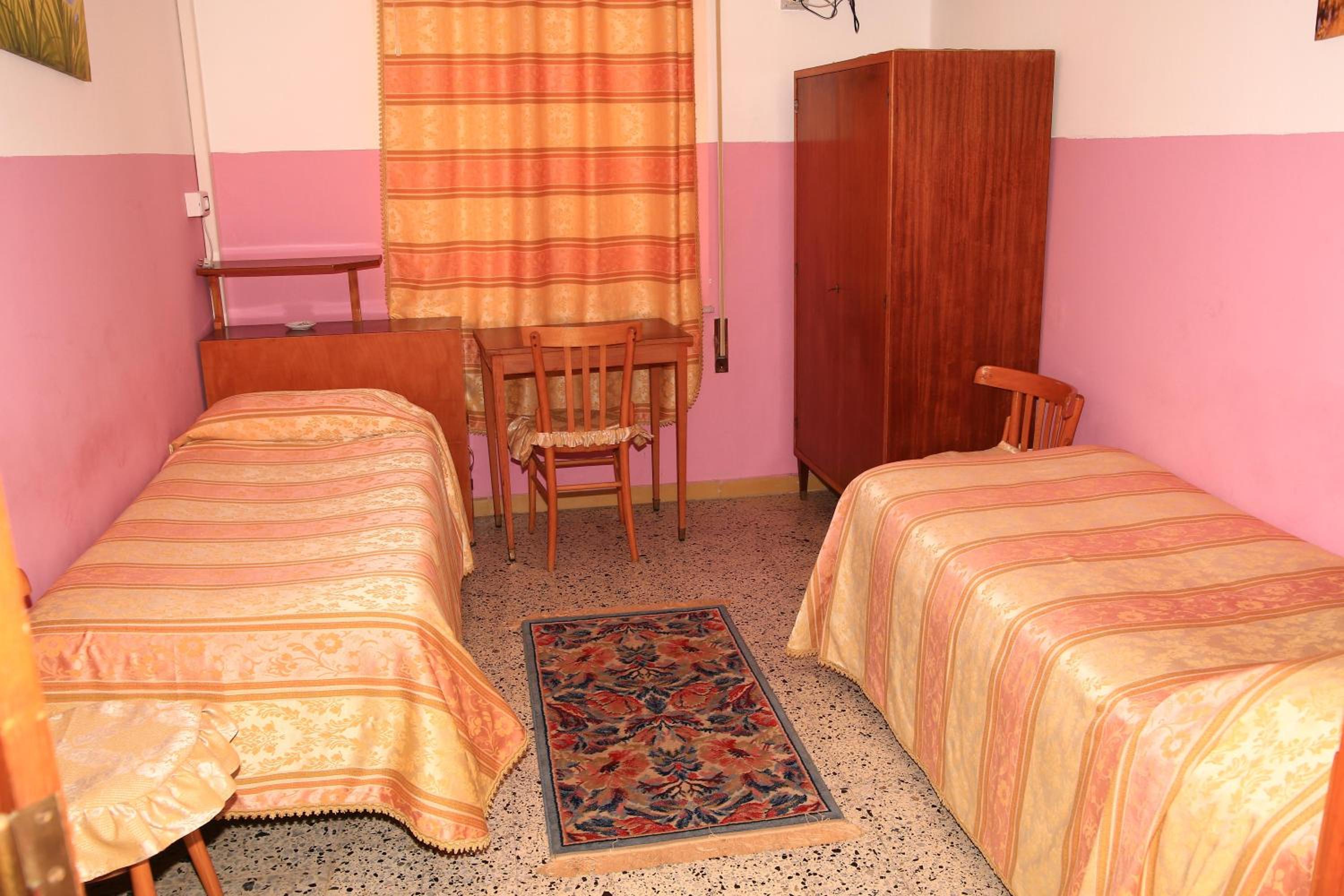 Twin Room photo 2