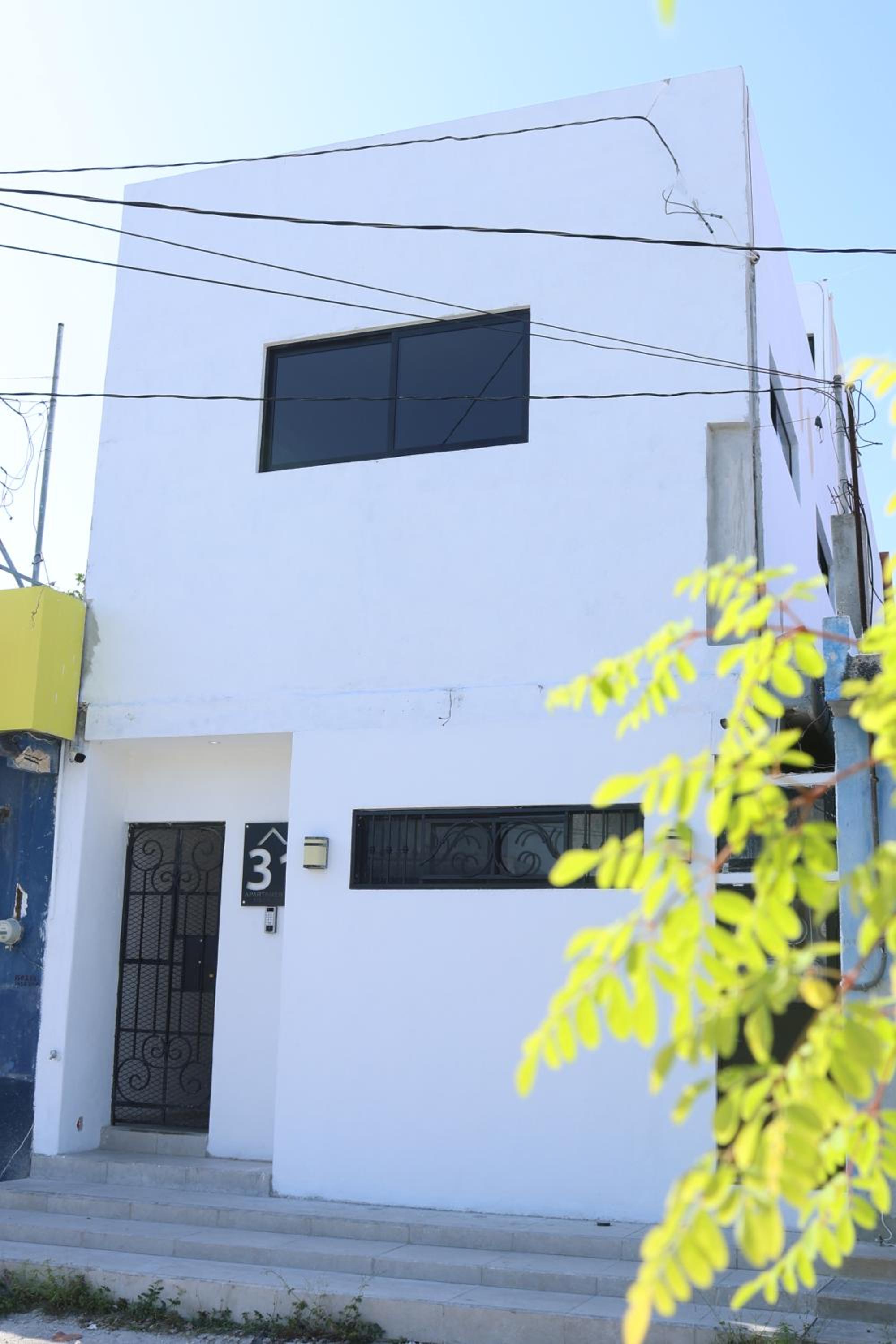 Deluxe Queen Studio