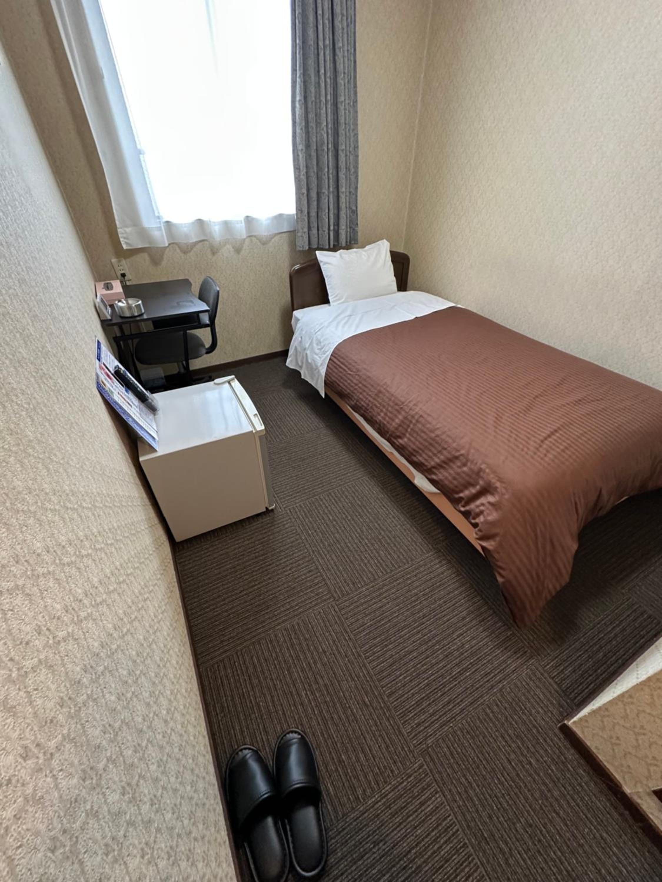 Single Room - Non-Smoking