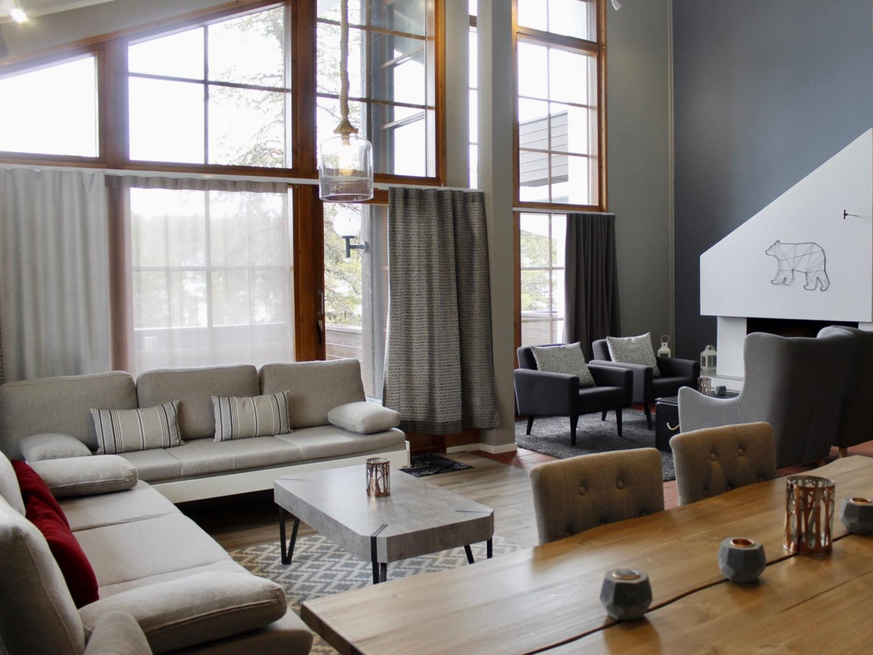 Premium Suite - Photo 1