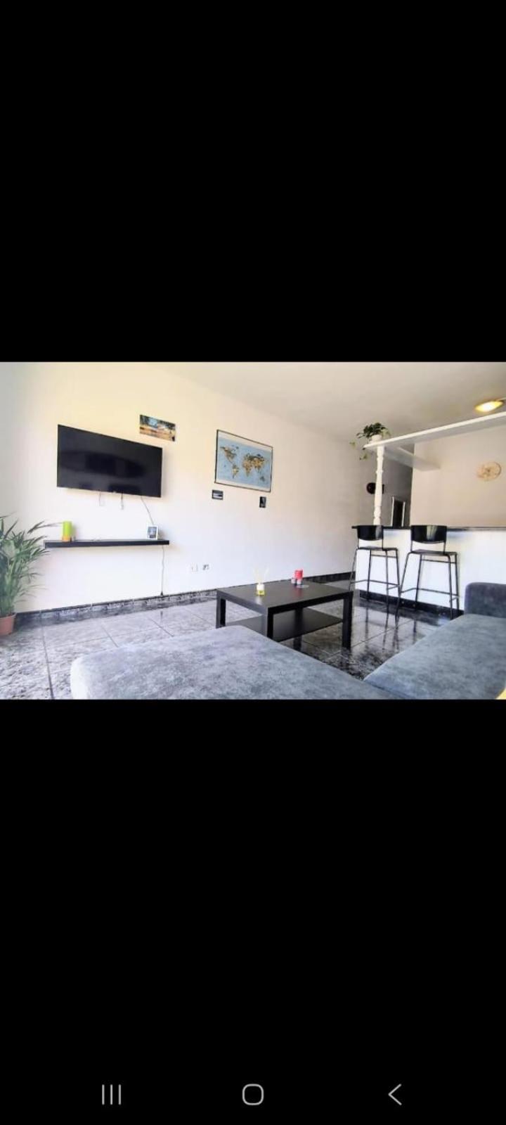 Two-Bedroom Deluxe Apartment with Balcony photo 1