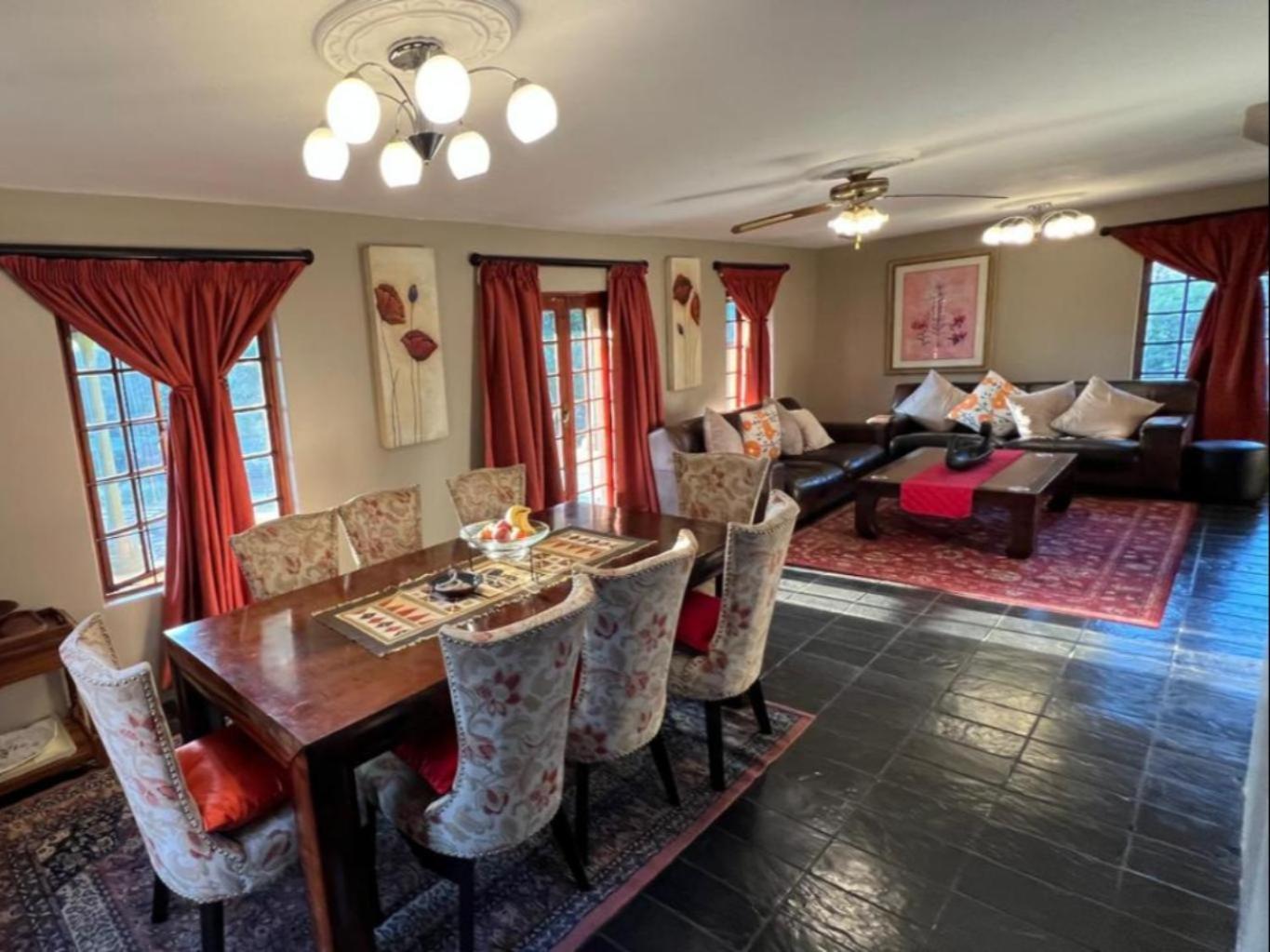 Three-Bedroom House photo 1