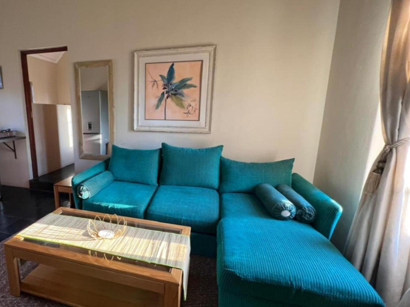 Studio Apartment with Queen Bed photo 1