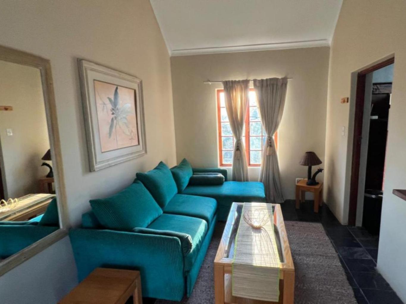Studio Apartment with Queen Bed photo 2