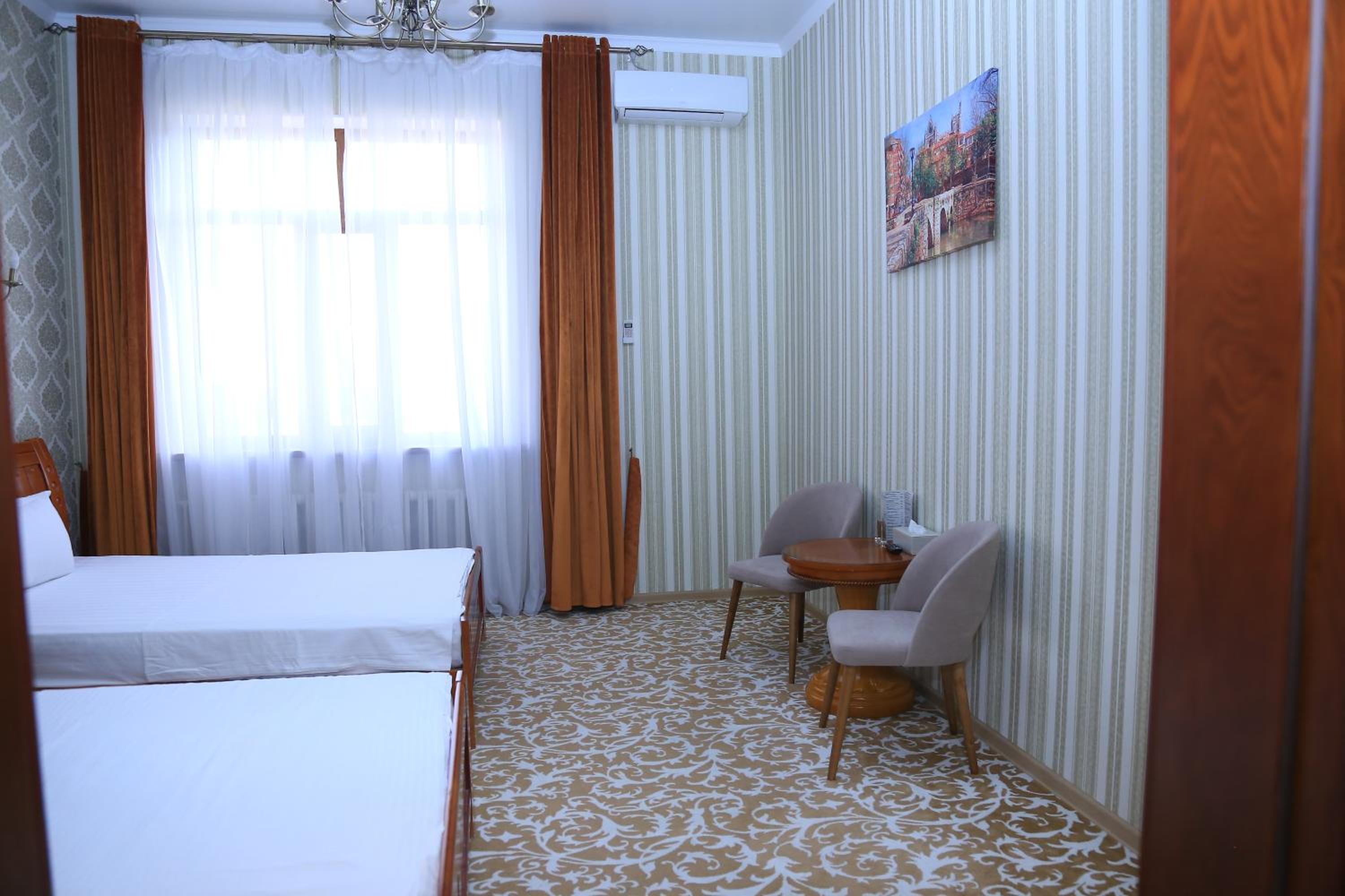 Budget Twin Room photo 2