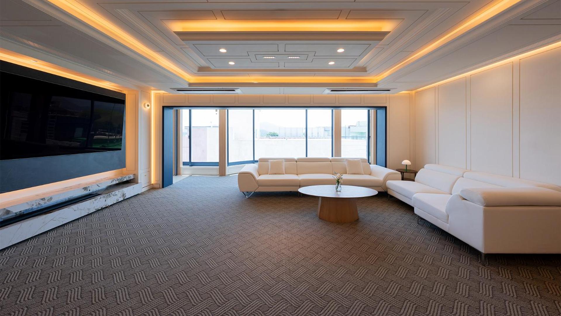 Suite with Hot Tub photo 1
