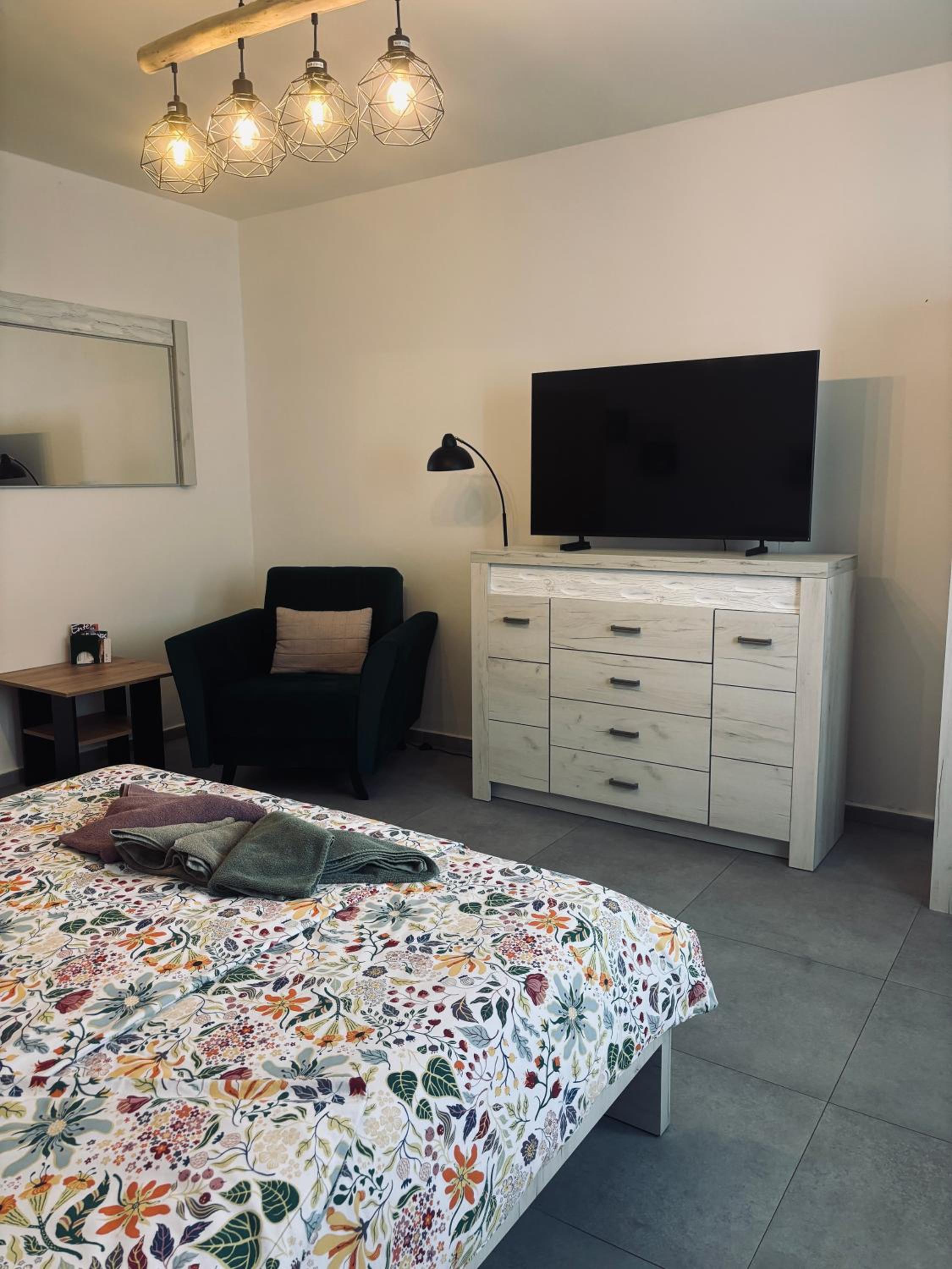 One-Bedroom Apartment with Garden View