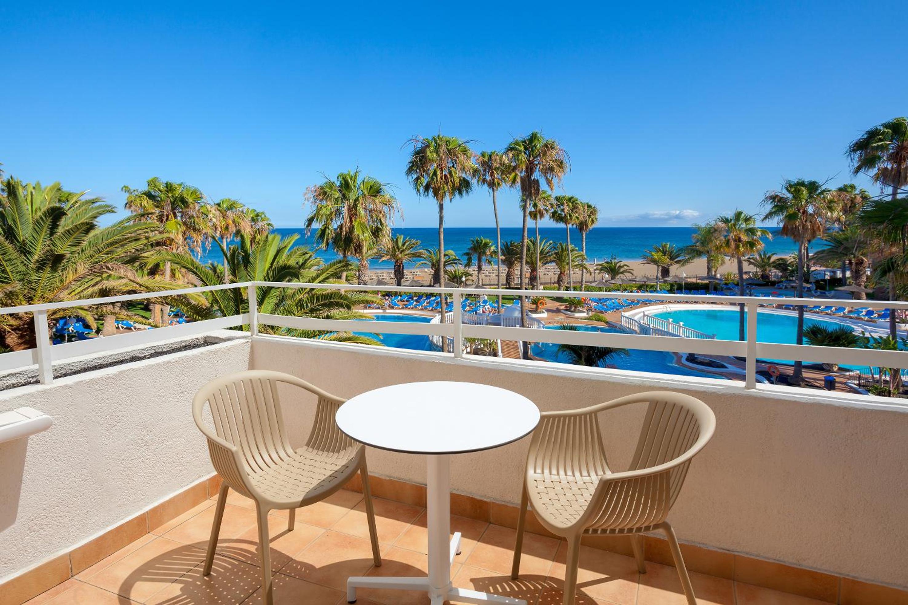 Superior Suite with Sea View photo 2