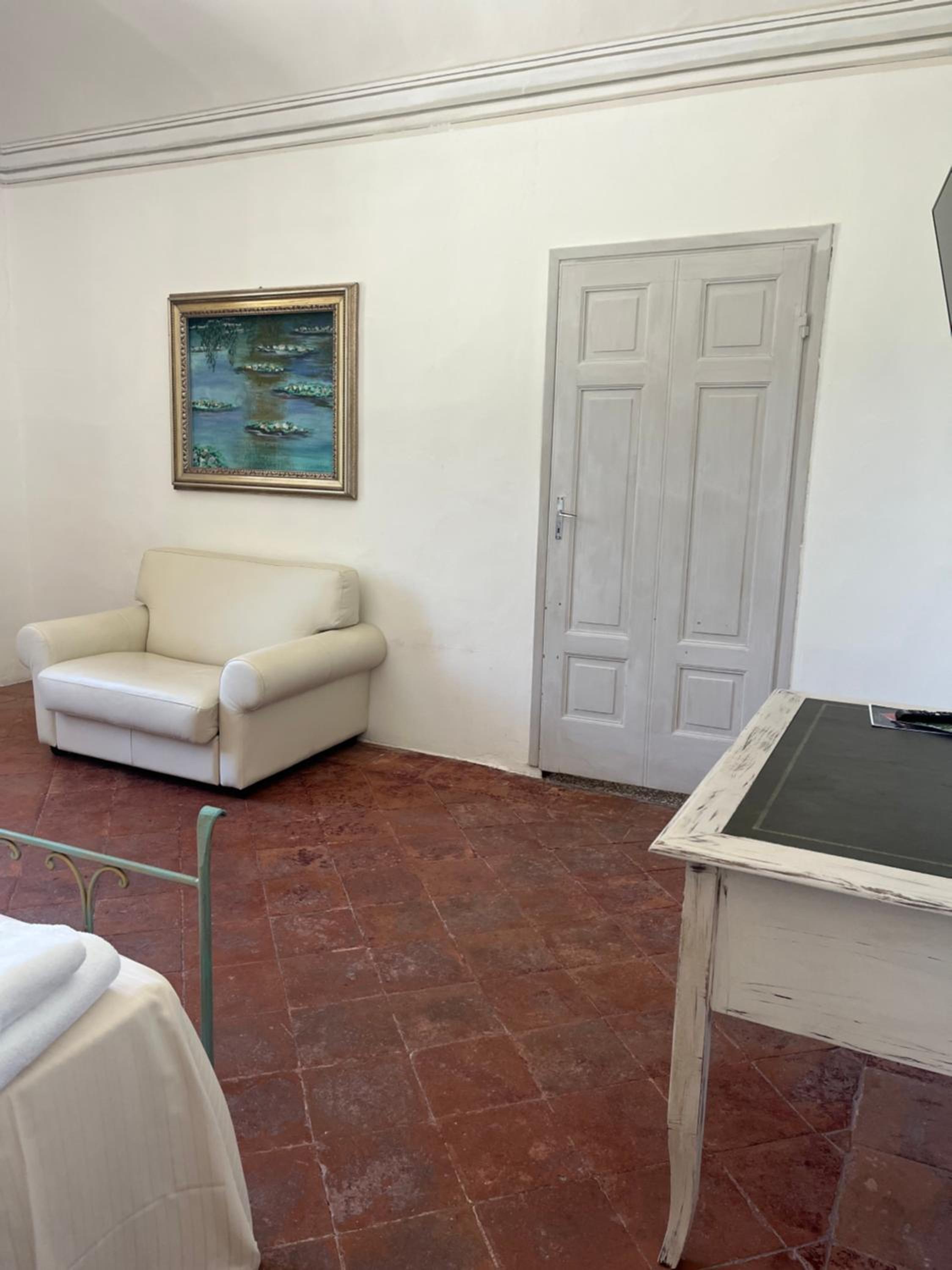 Deluxe Family Room photo 1