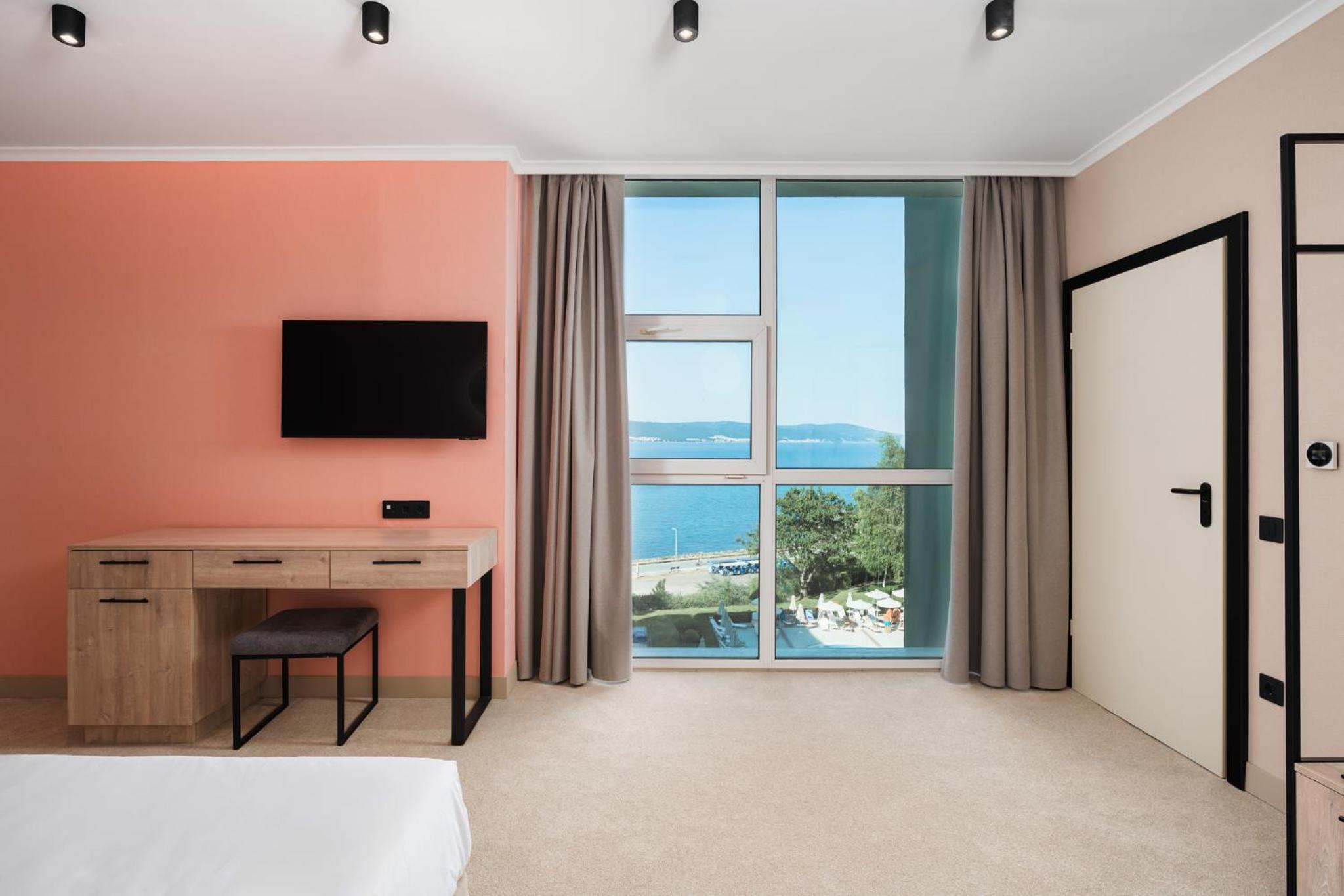 Suite with Sea View