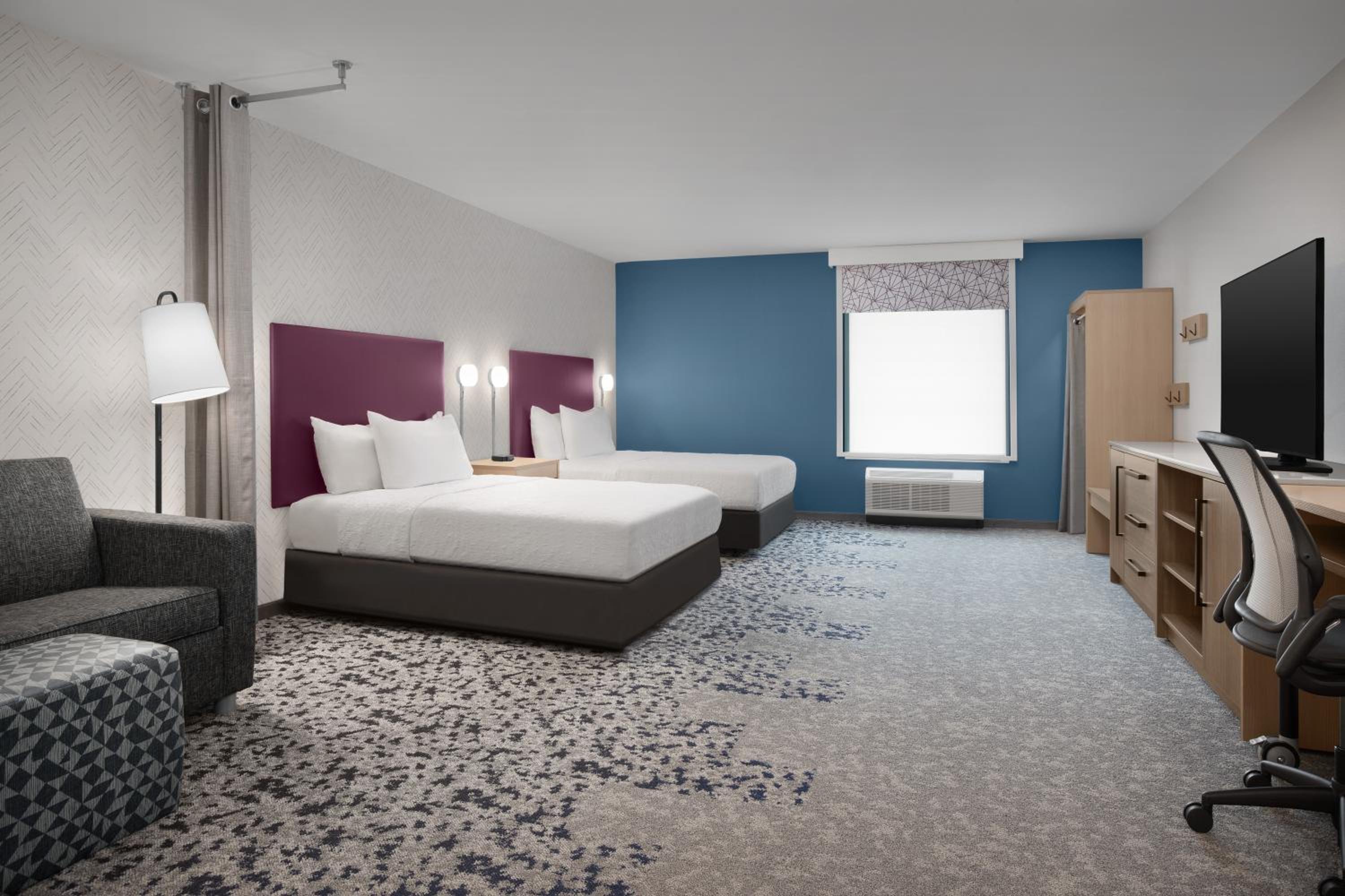 Queen Studio Suite - Mobility/Hearing Accessible