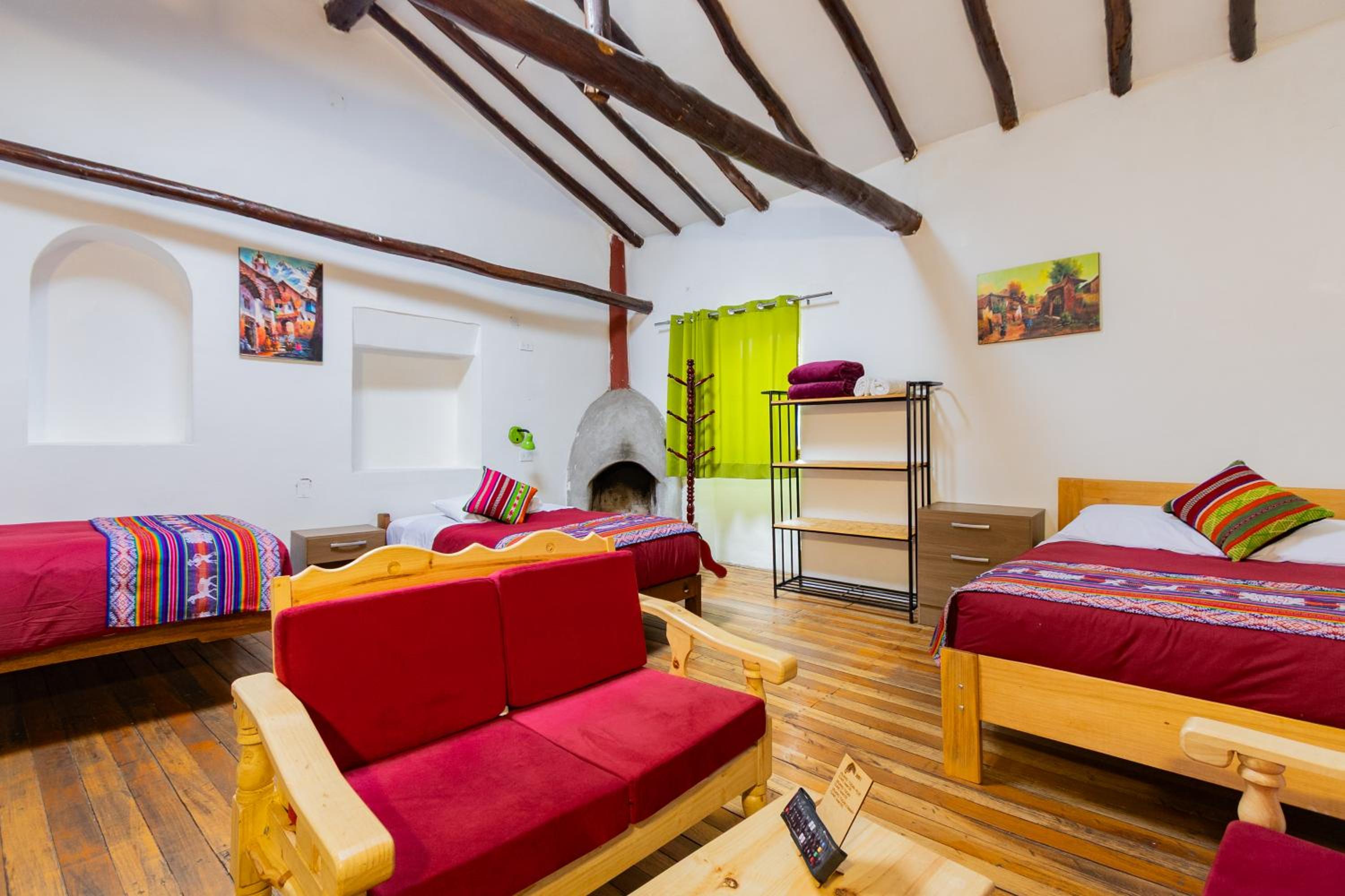 Deluxe Triple Room photo 3