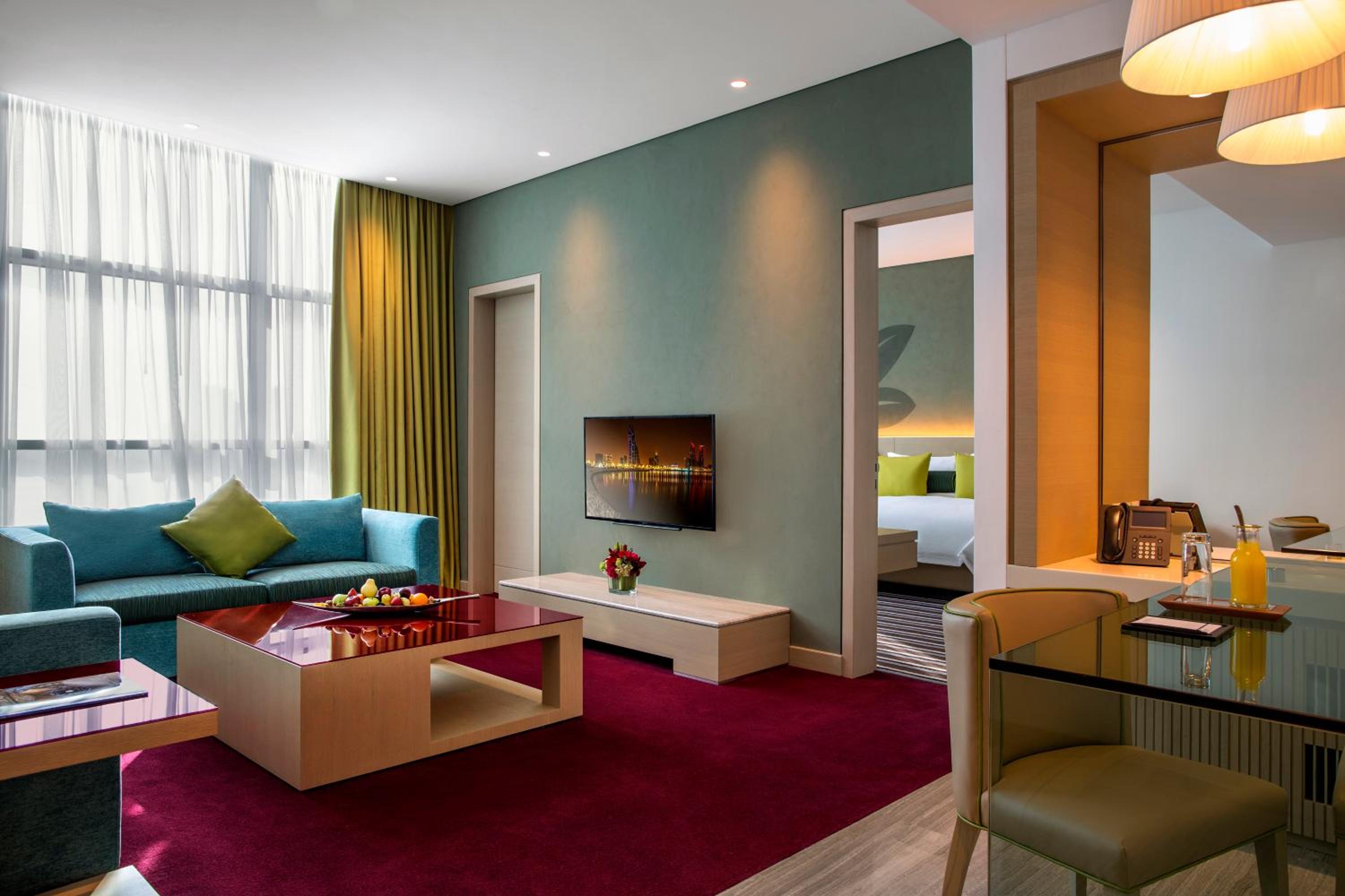 One Bedroom Suite with Lounge Access
