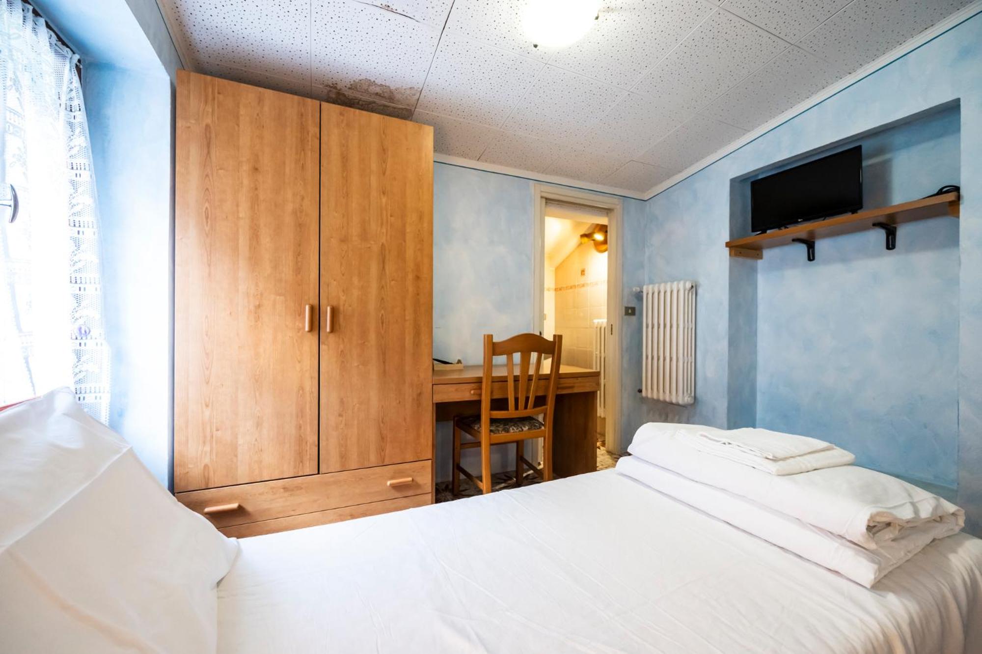 Economy Single Room photo 3