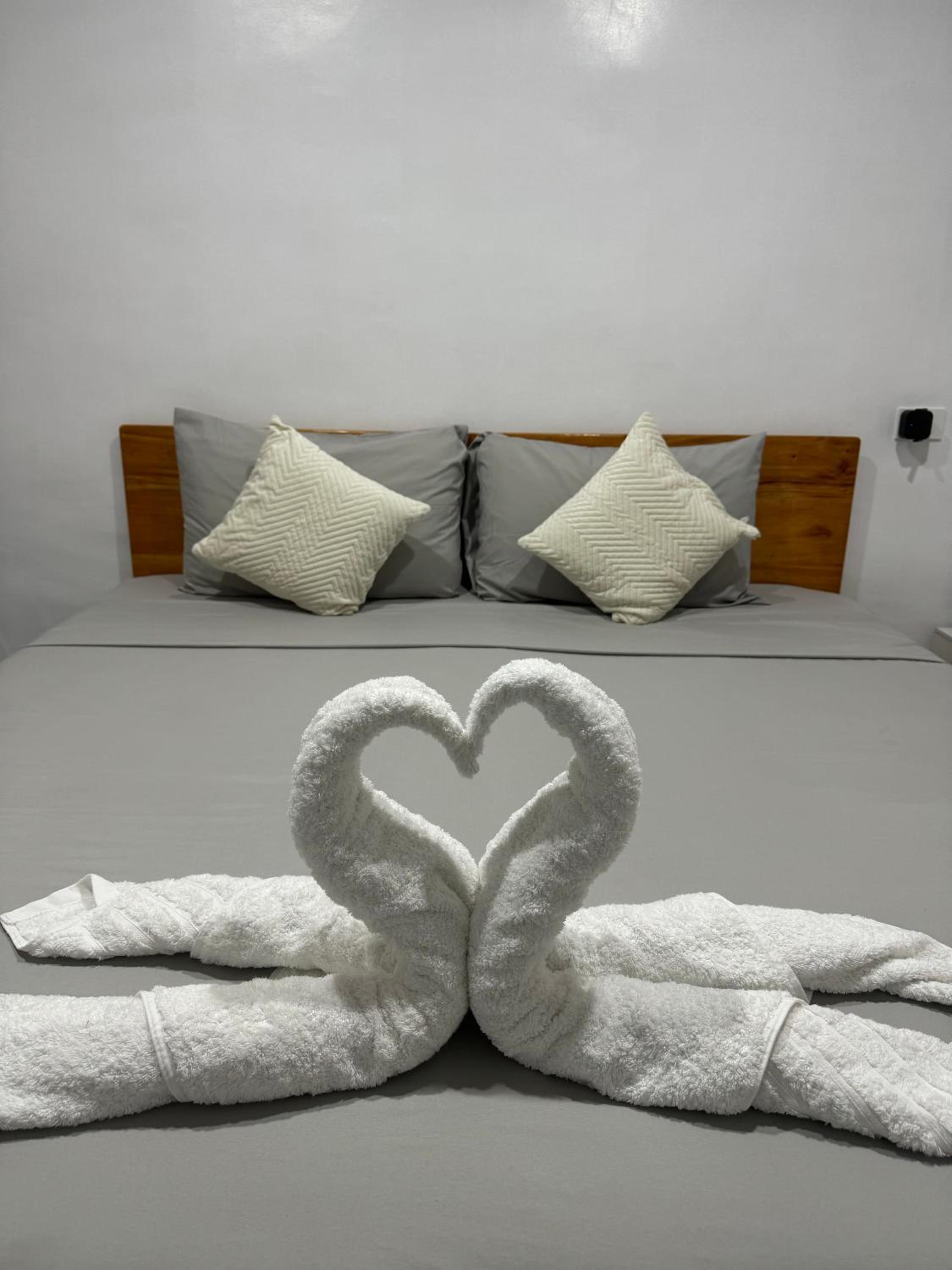 Queen Room with Balcony photo 3
