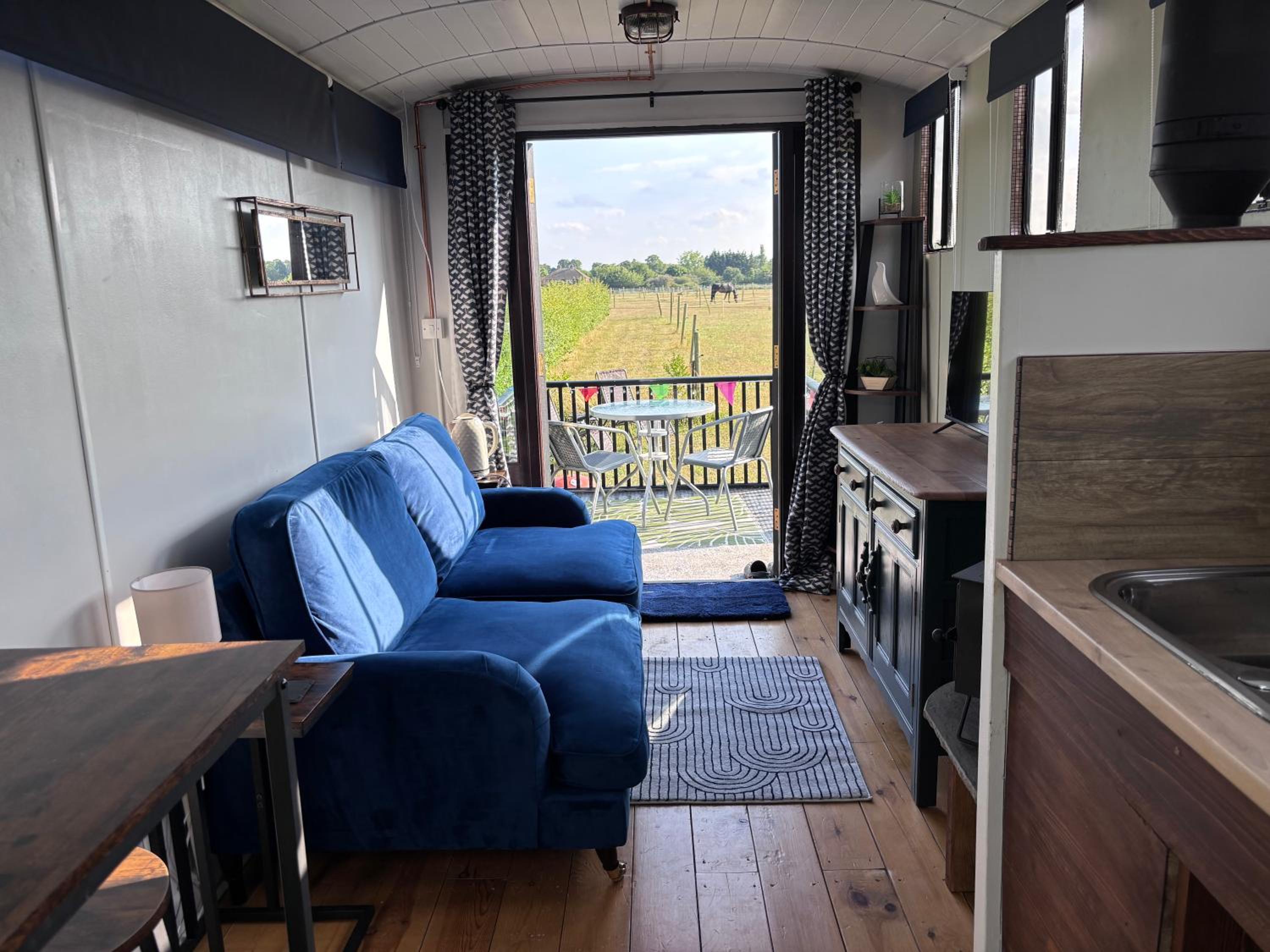 Mobile Home photo 1