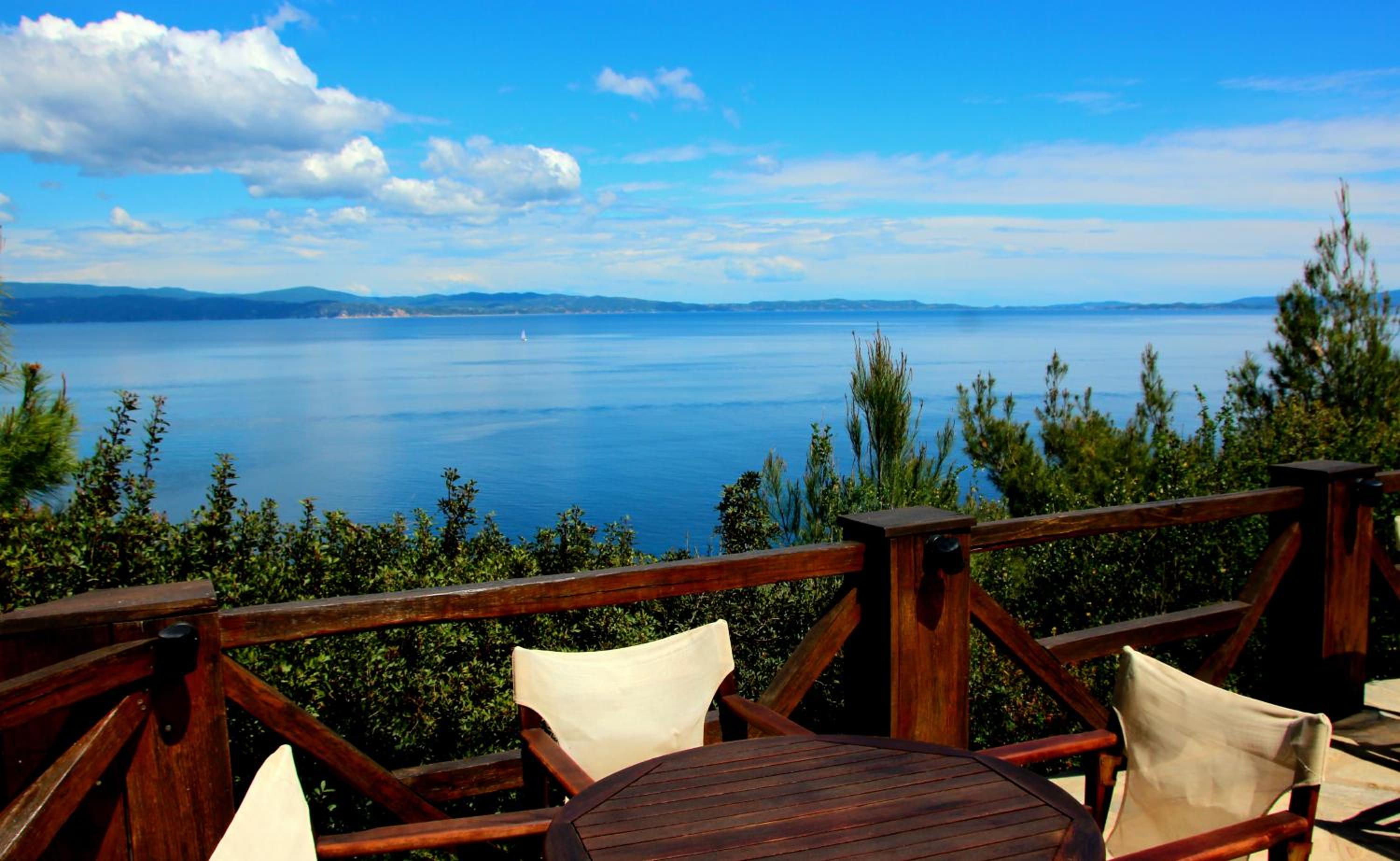 Apartment with Sea View - Photo 5