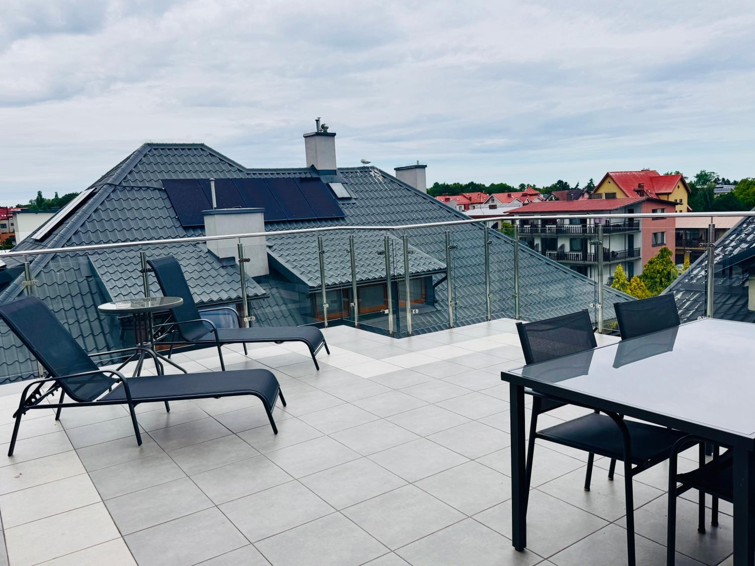 One-Bedroom Apartment with Terrace photo 3
