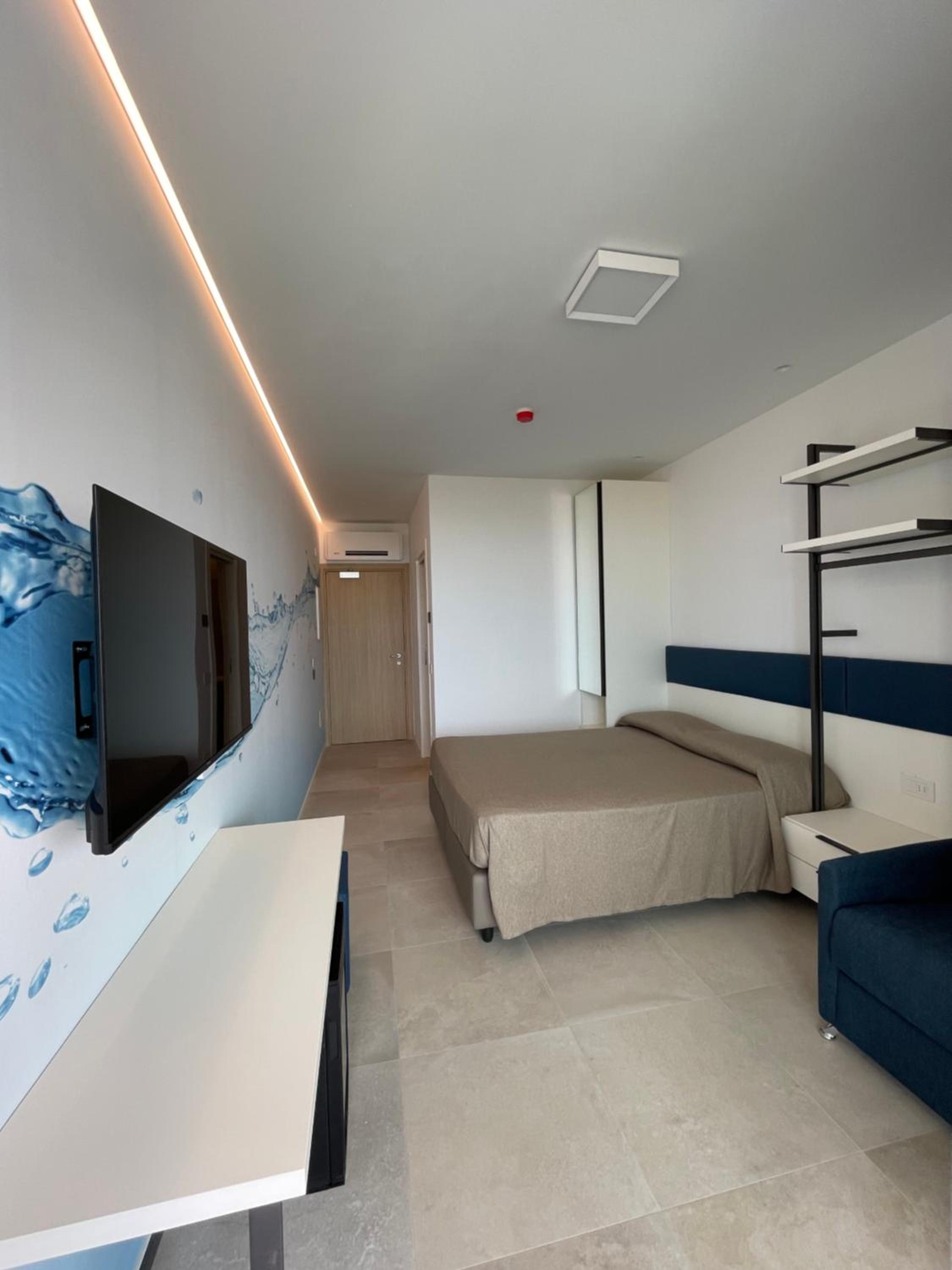 Double Room with Balcony and Sea View