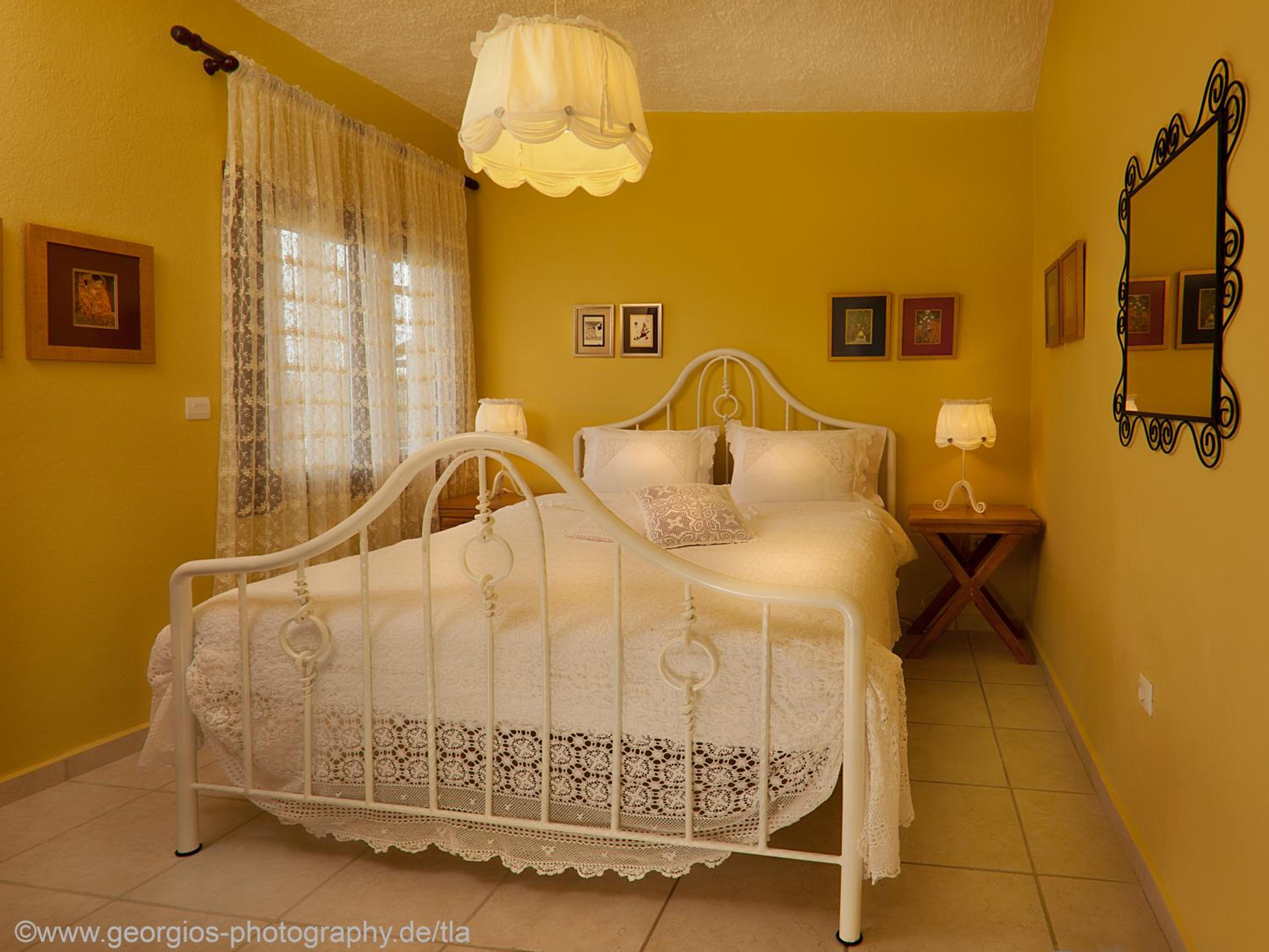 Apartment with Sea View - Photo 4