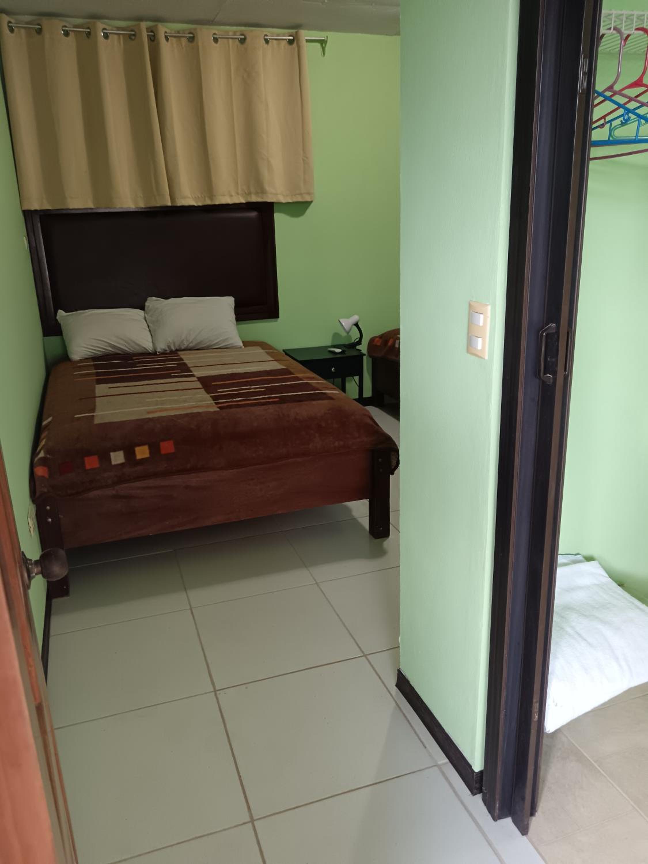 Quadruple Room with Private Bathroom photo 3