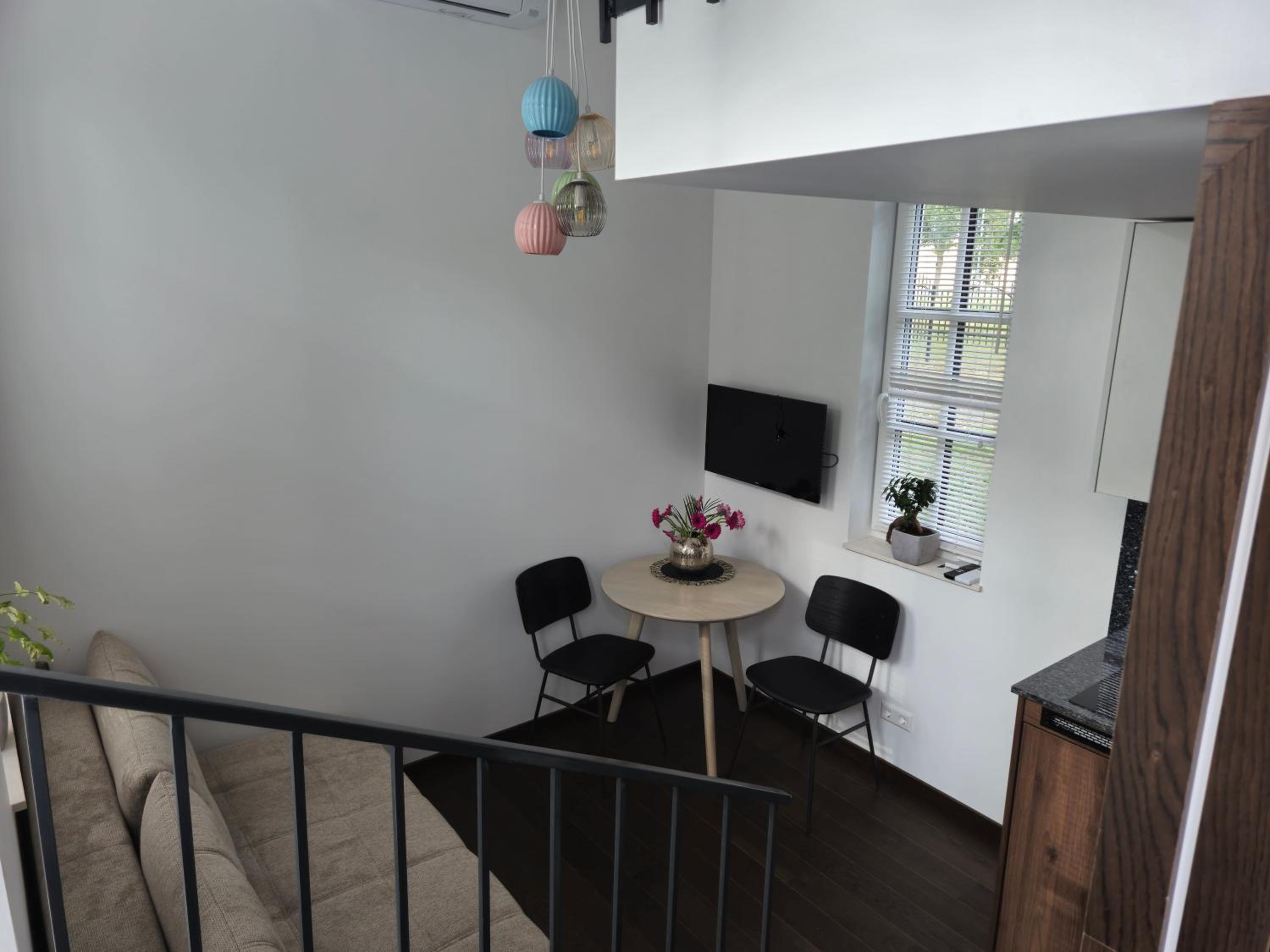 One-bedroom Loft Apartment