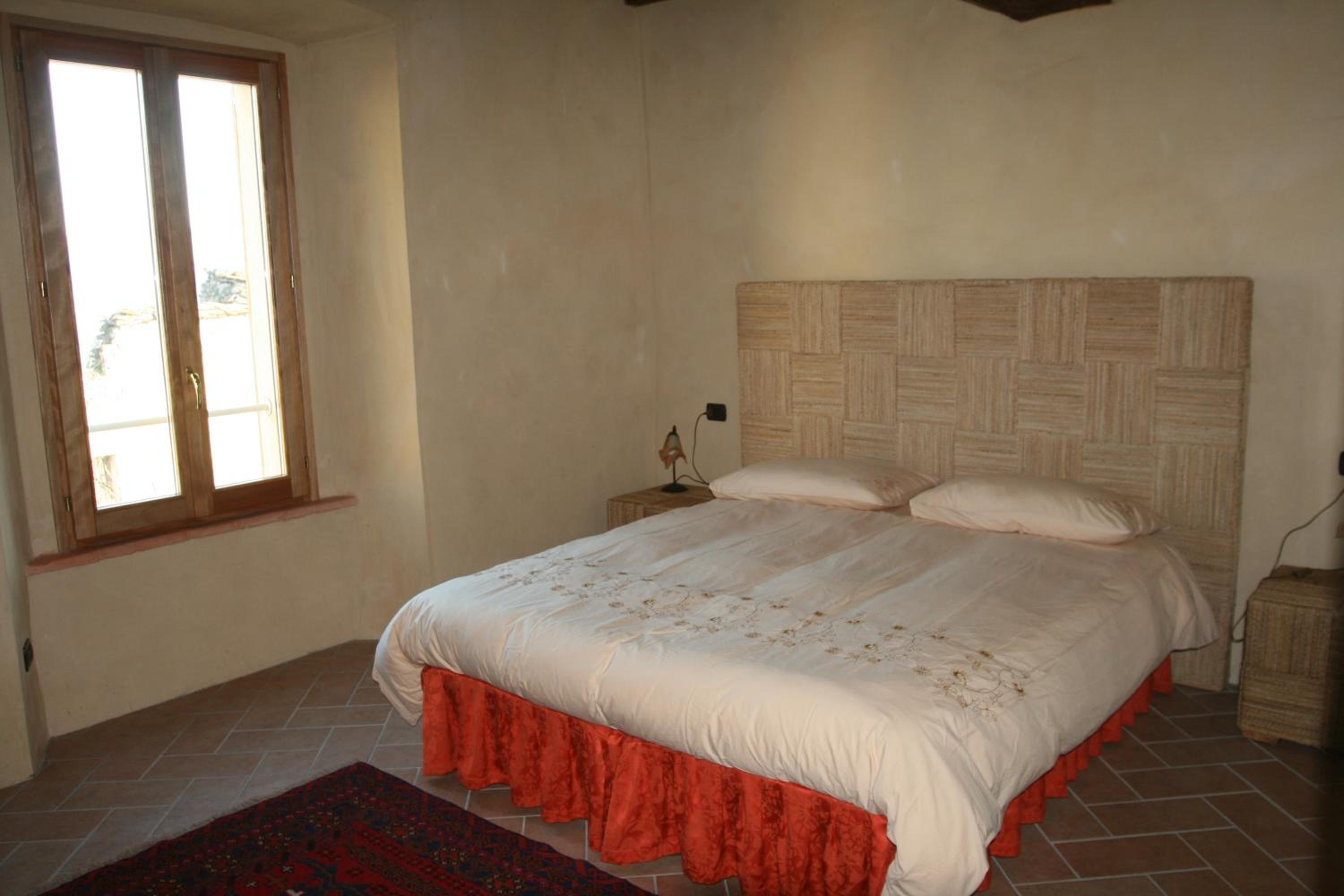 Double Room with Private Bathroom photo 2