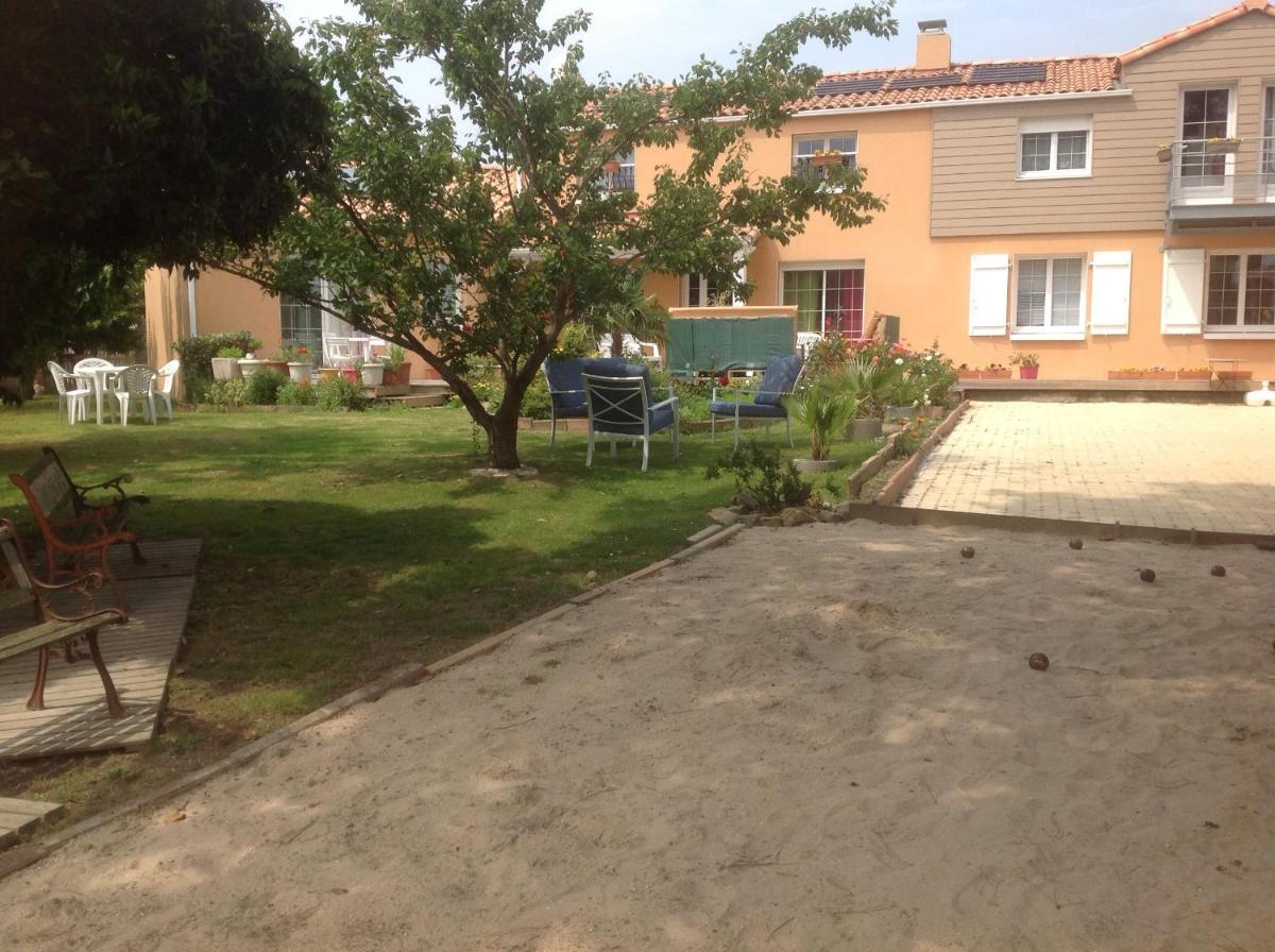 Apartment - Photo 27