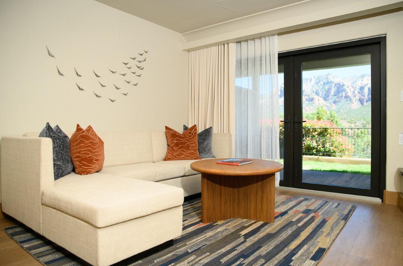 Cliffs Suite with Sofa Bed, Hearing Impaired ADA